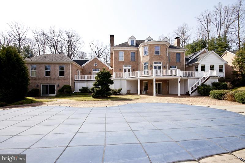 WOODWARD - Residential