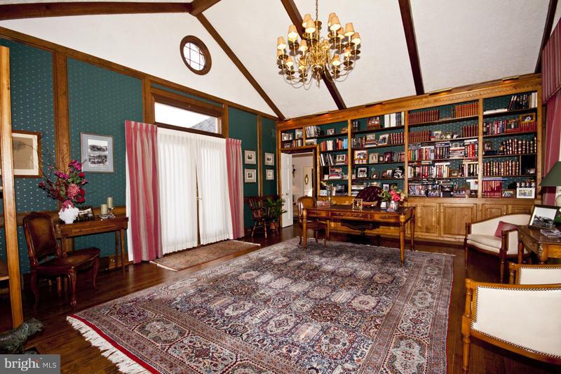 WOODWARD - Residential