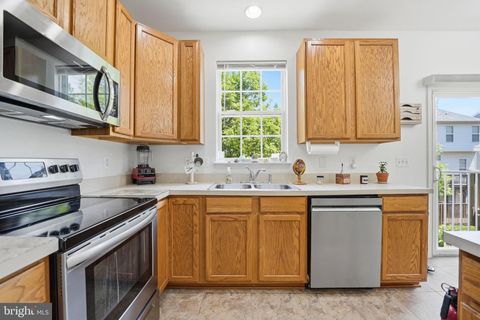 Tiny photo for 8435 Byers Drive, ALEXANDRIA, VA 22309 (MLS # VAFX2308310)
