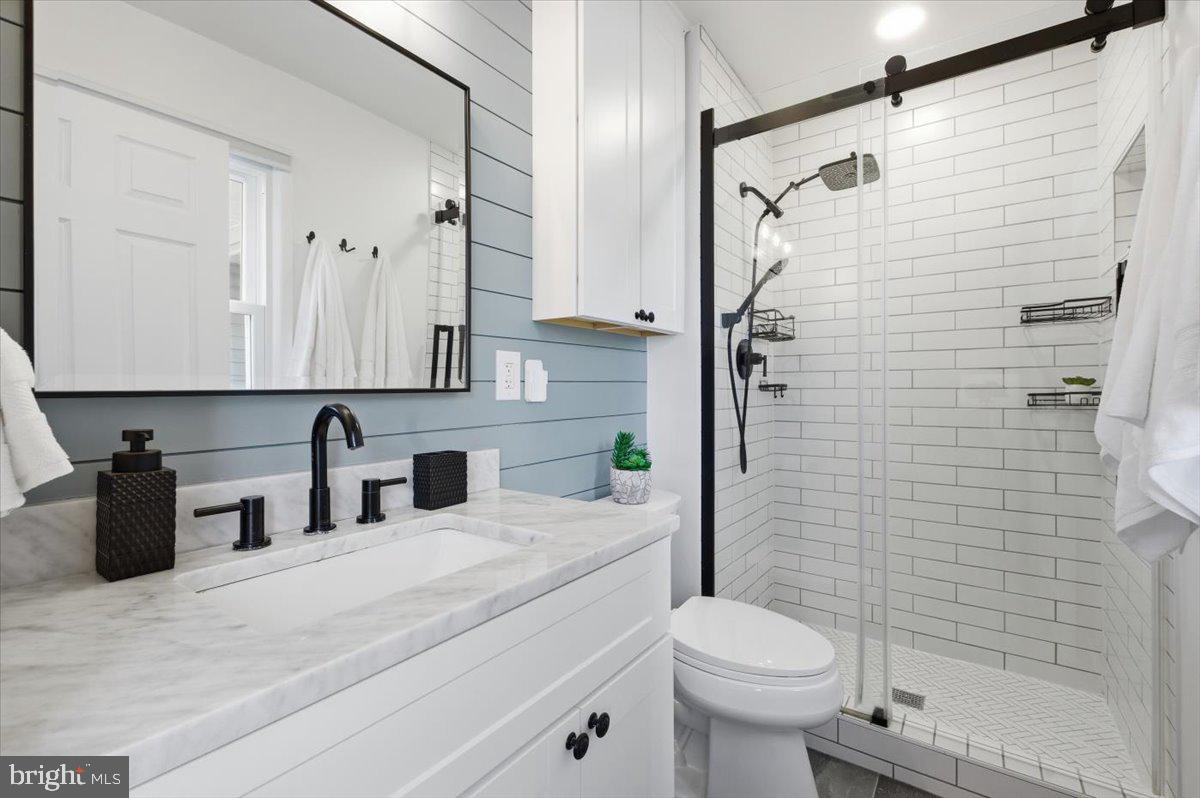 LAKEWOOD HILLS - Residential