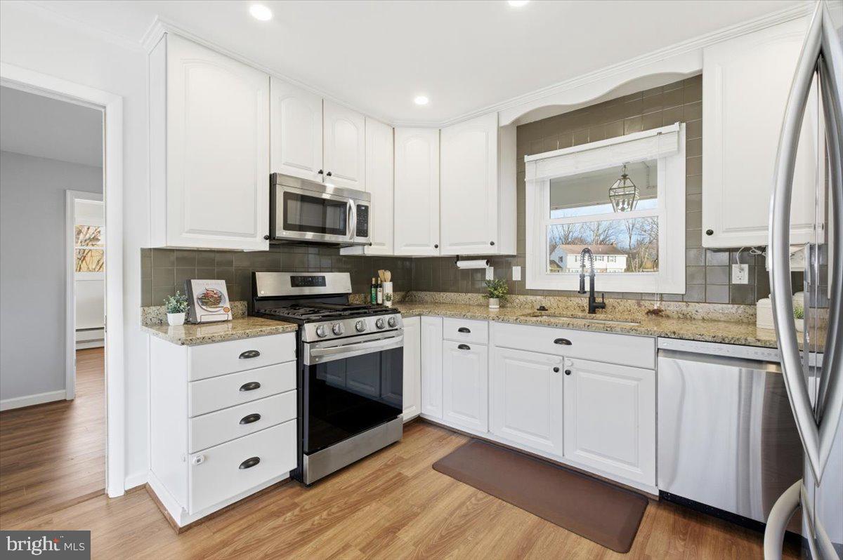 LAKEWOOD HILLS - Residential