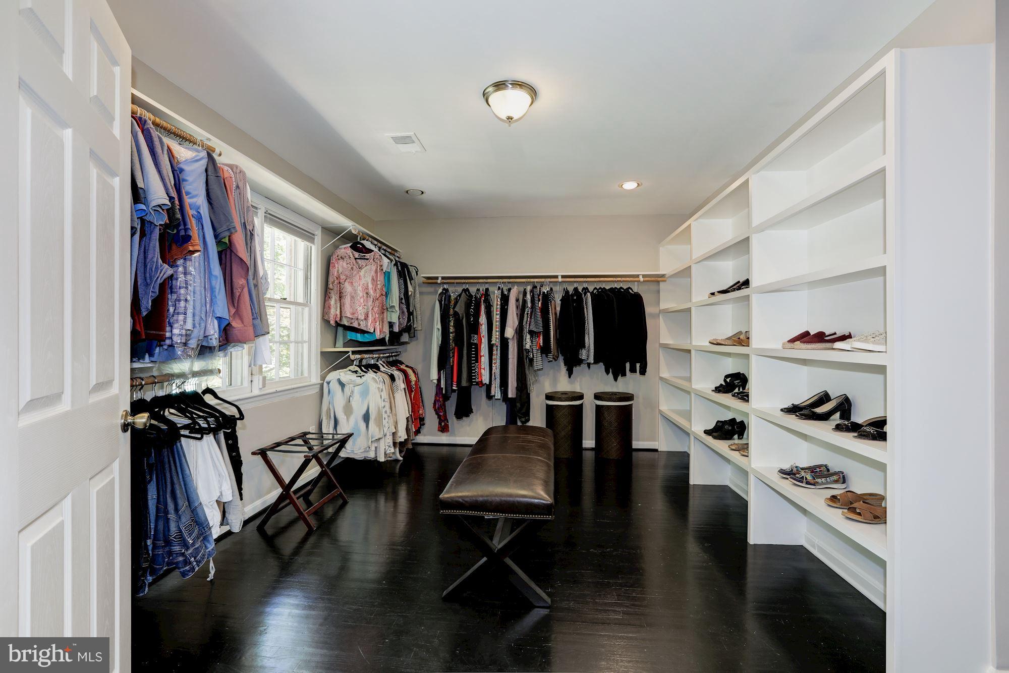 KENWOOD PARK - Residential