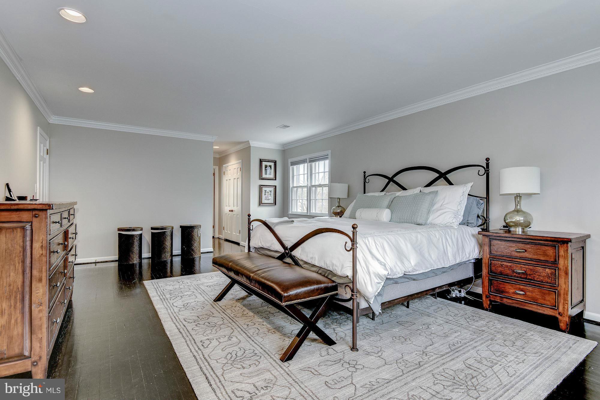 KENWOOD PARK - Residential