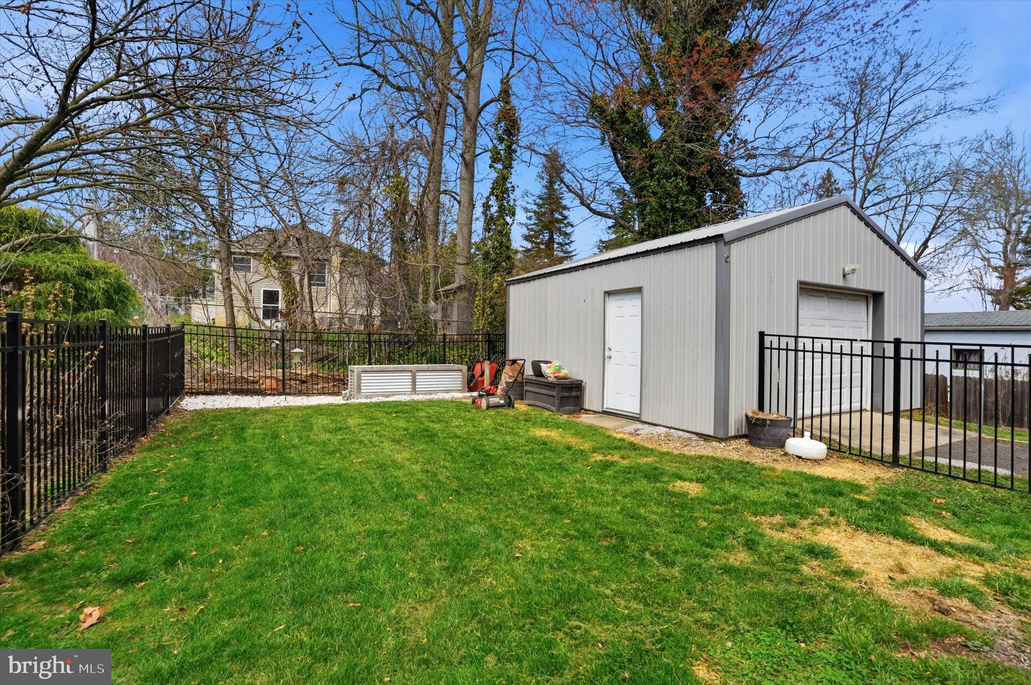 GLENSIDE - Residential