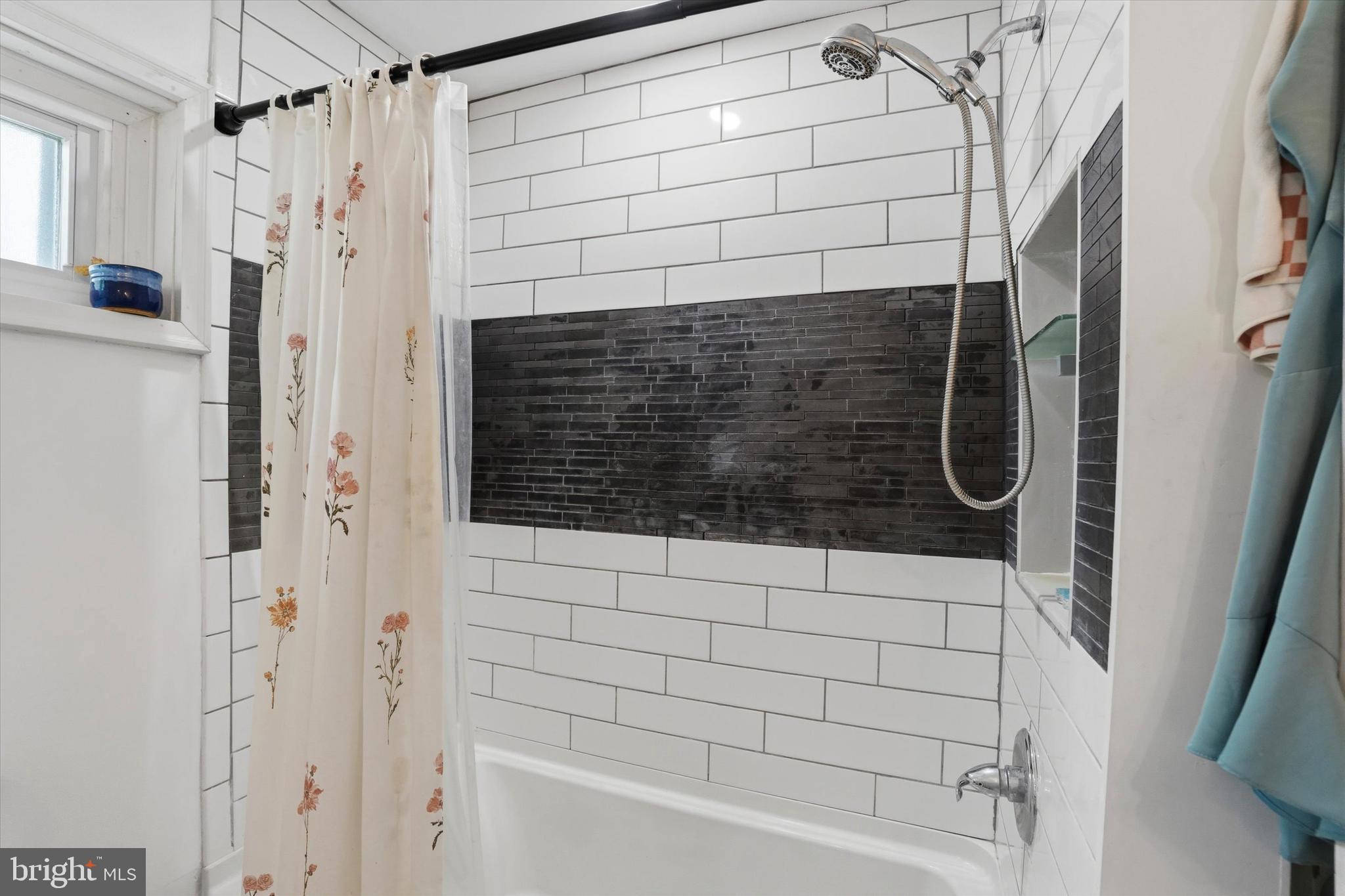 GLENSIDE - Residential