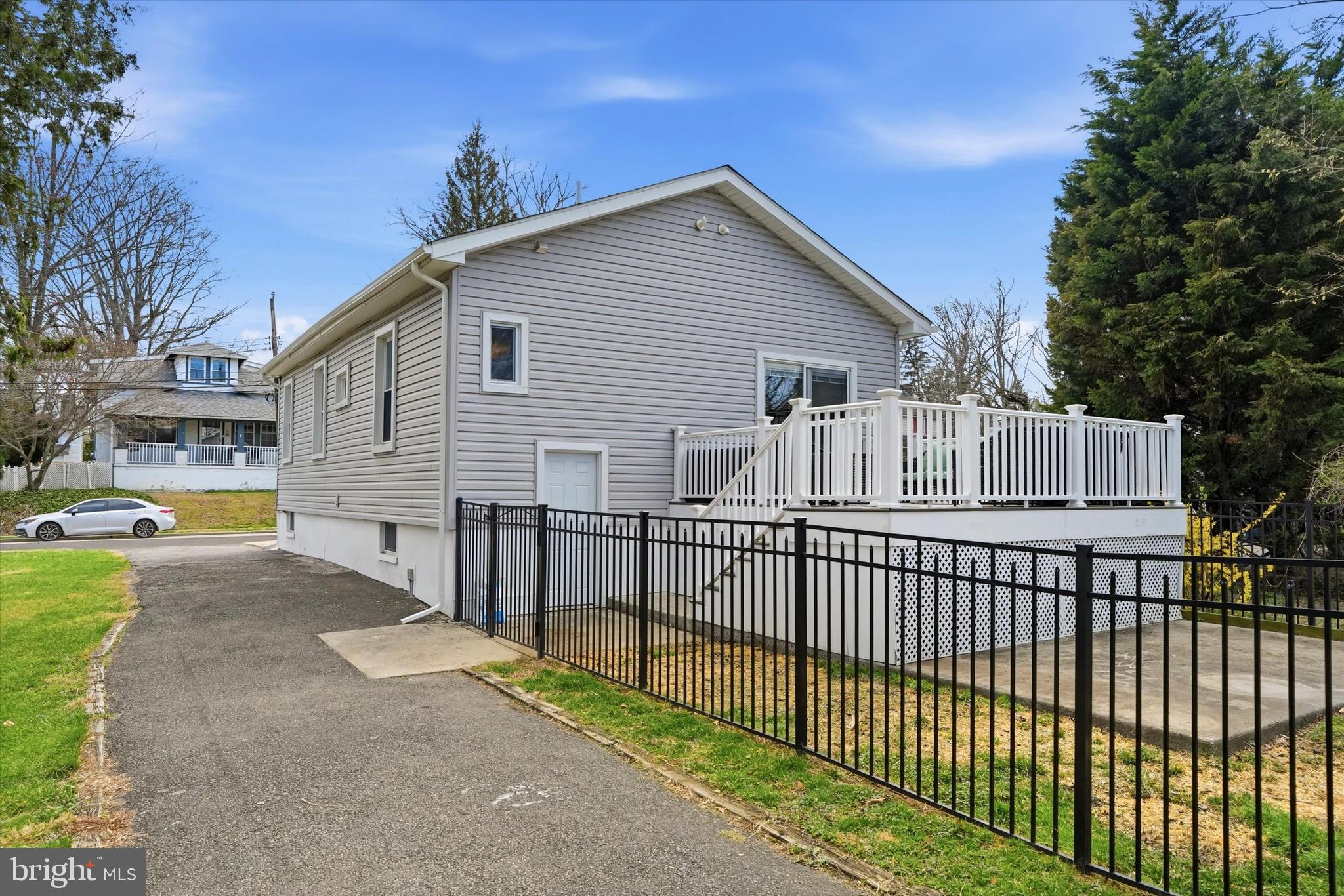 GLENSIDE - Residential