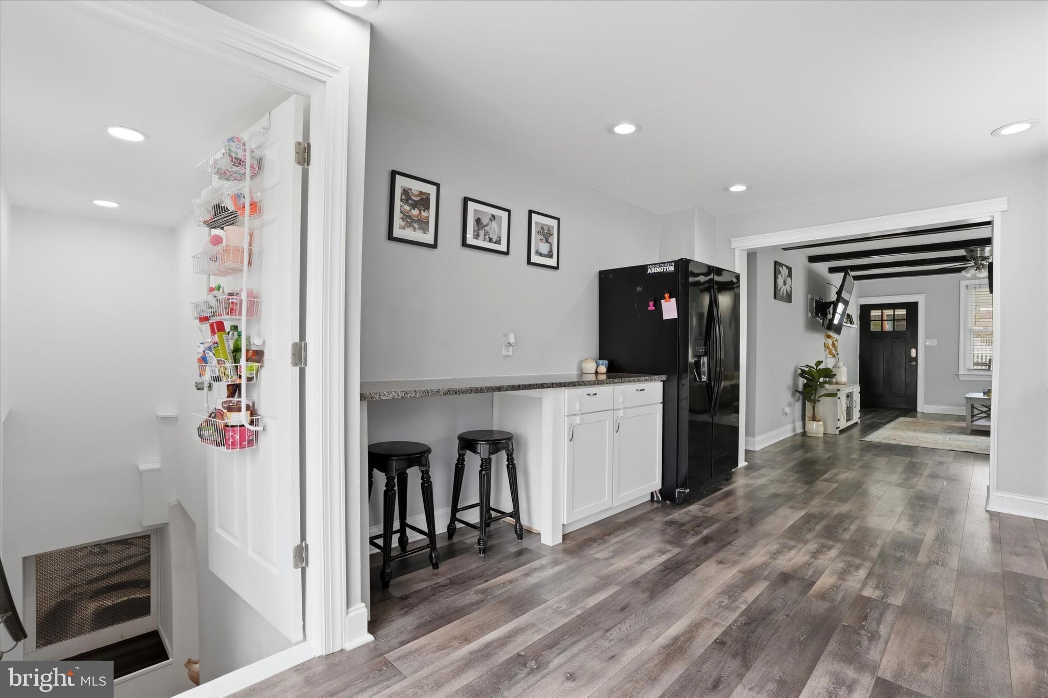 GLENSIDE - Residential