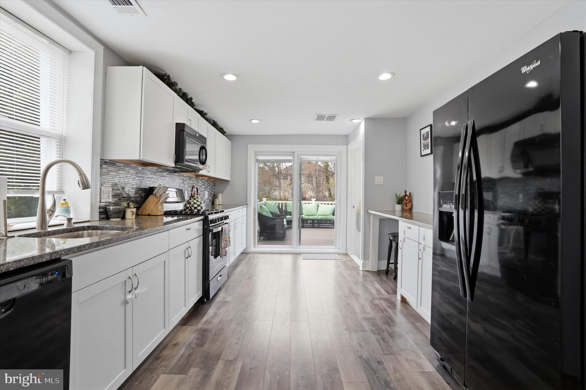 GLENSIDE - Residential