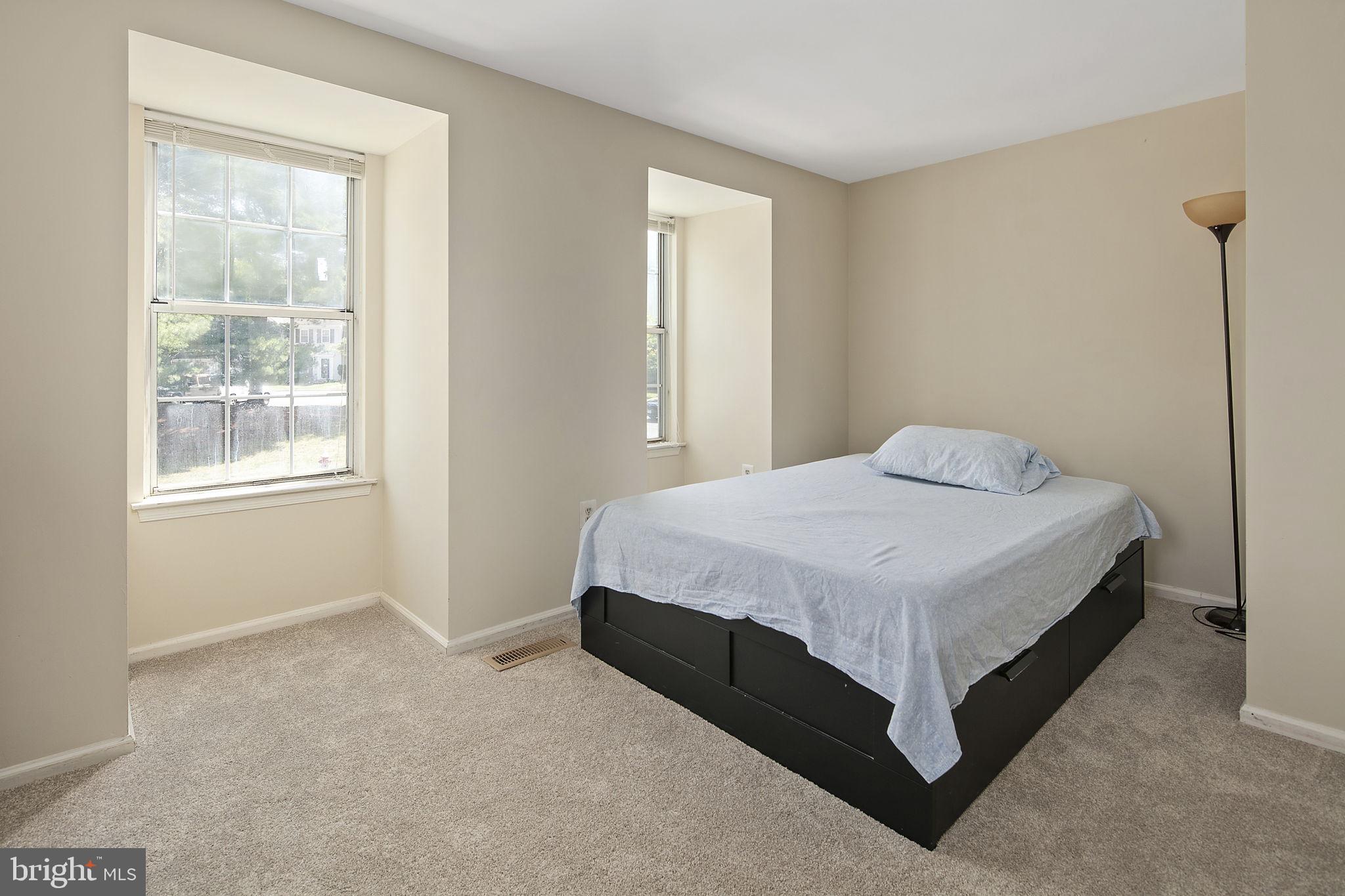 COUNTRYSIDE - Residential