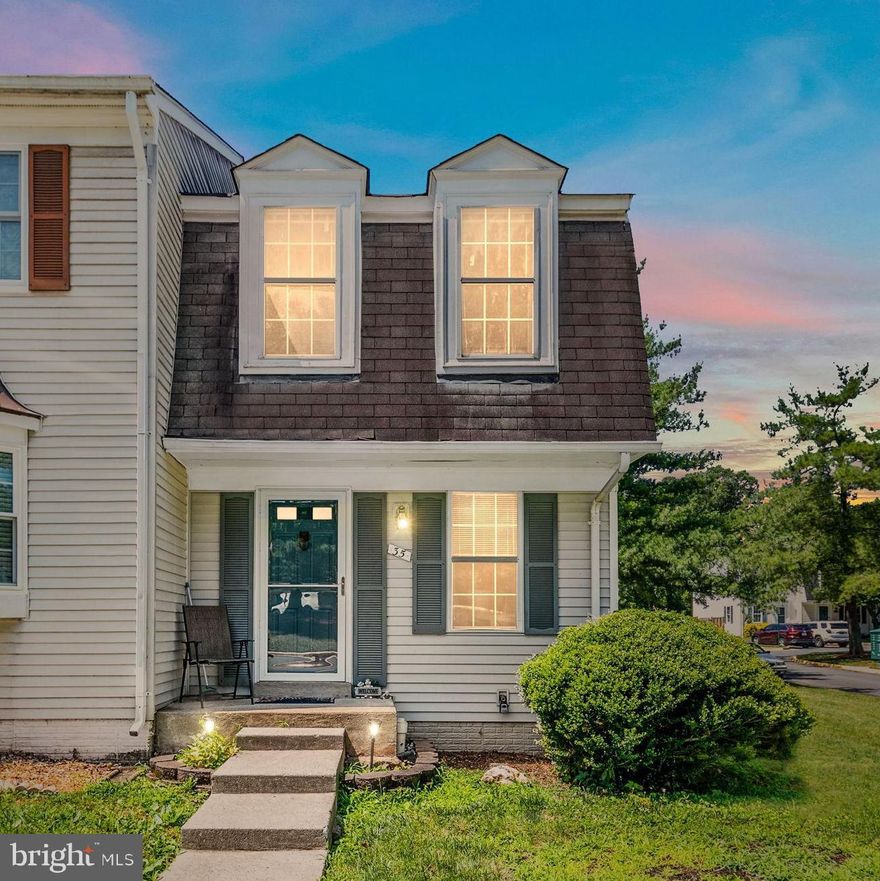 Welcome home to Countryside! Bright and sunny end unit 3 level townhome, new LVP on main level, freshly painted upper level, new carpet throughout! Kitchen boasts new stainless steel appliances, eat-in kitchen, walkout to your back yard. Lower level with tile floor, half bath, laundry room and ample storage. Updates include  * New water heater 2022 * New HVAC 2016 * New stainless steel appliances 2022 * LVP Flooring 2021 * New back storm door and screen door 2021 * Upgraded kitchen lighting * 
Countryside boasts loads of amenities - community pools, tot lots, walking and jogging trails, access to the Potomac River, convenient to shopping and dining. Route 7, One Loudoun, and the Dulles Airport! This home is just waiting for her next owners to love it!
*** OPEN HOUSE SUNDAY 1-3 ***