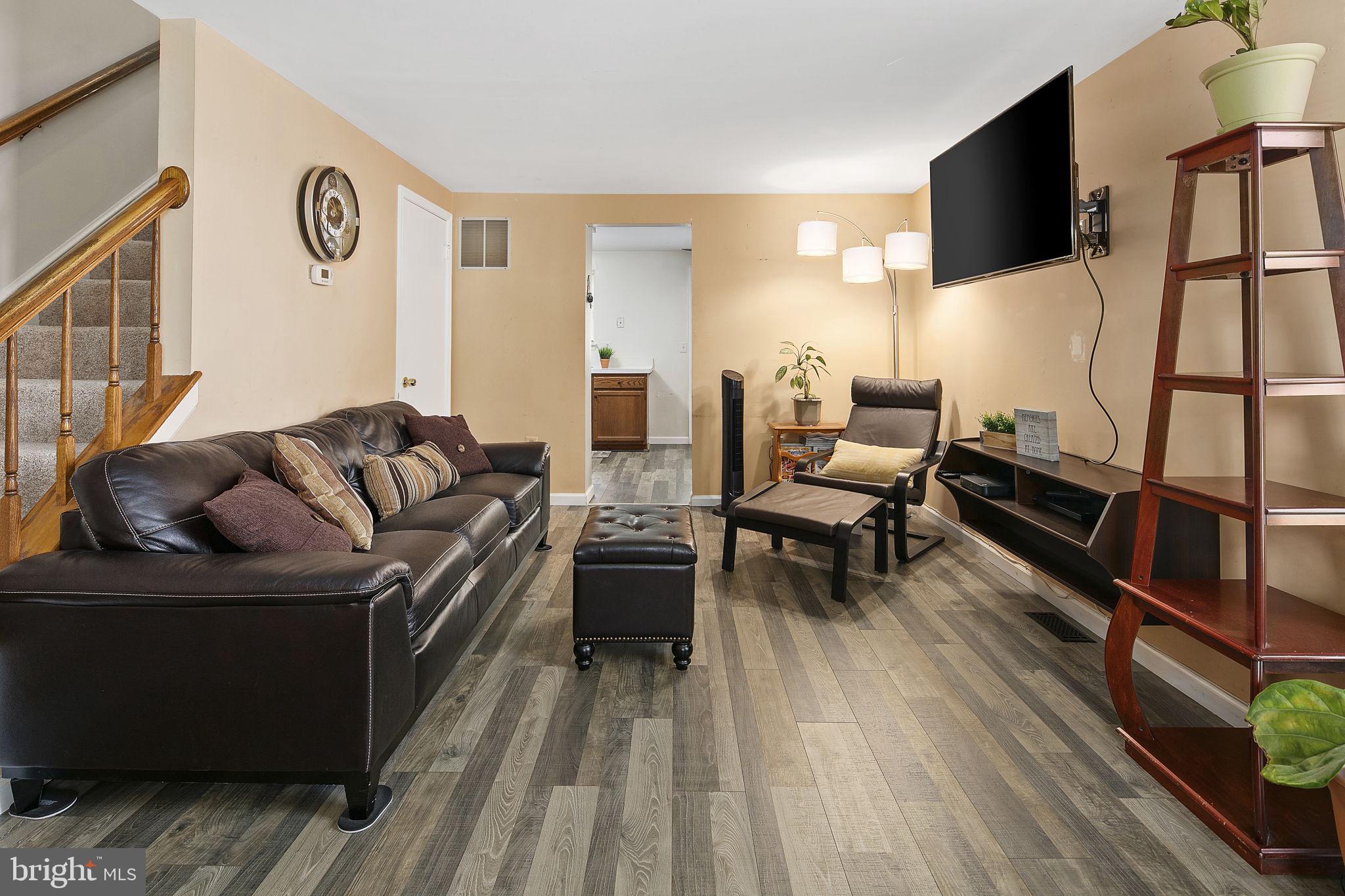 COUNTRYSIDE - Residential