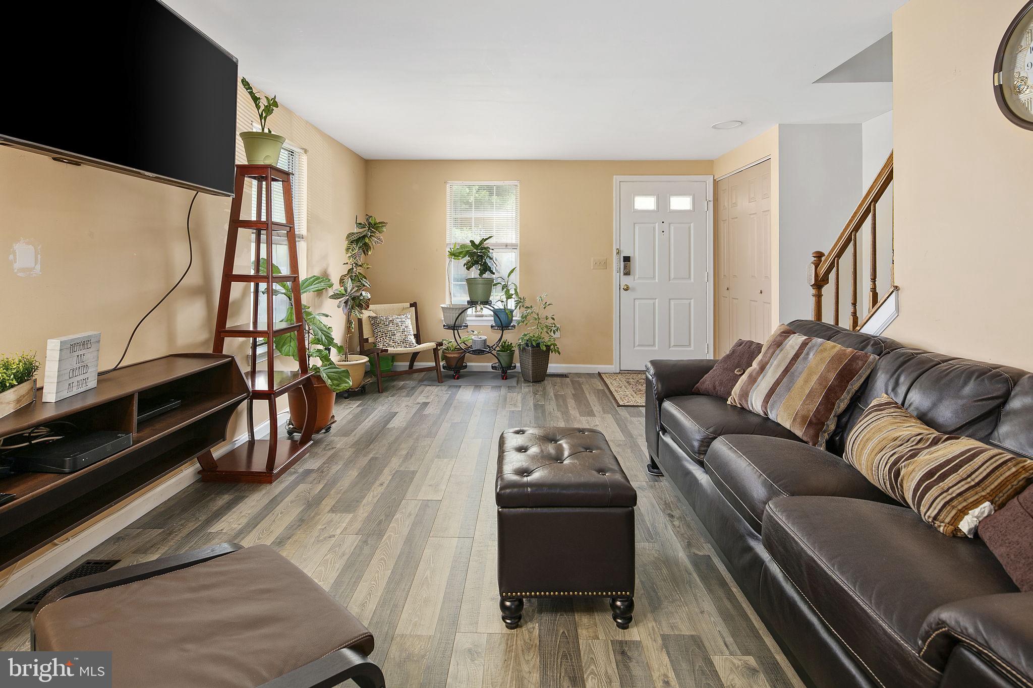 COUNTRYSIDE - Residential