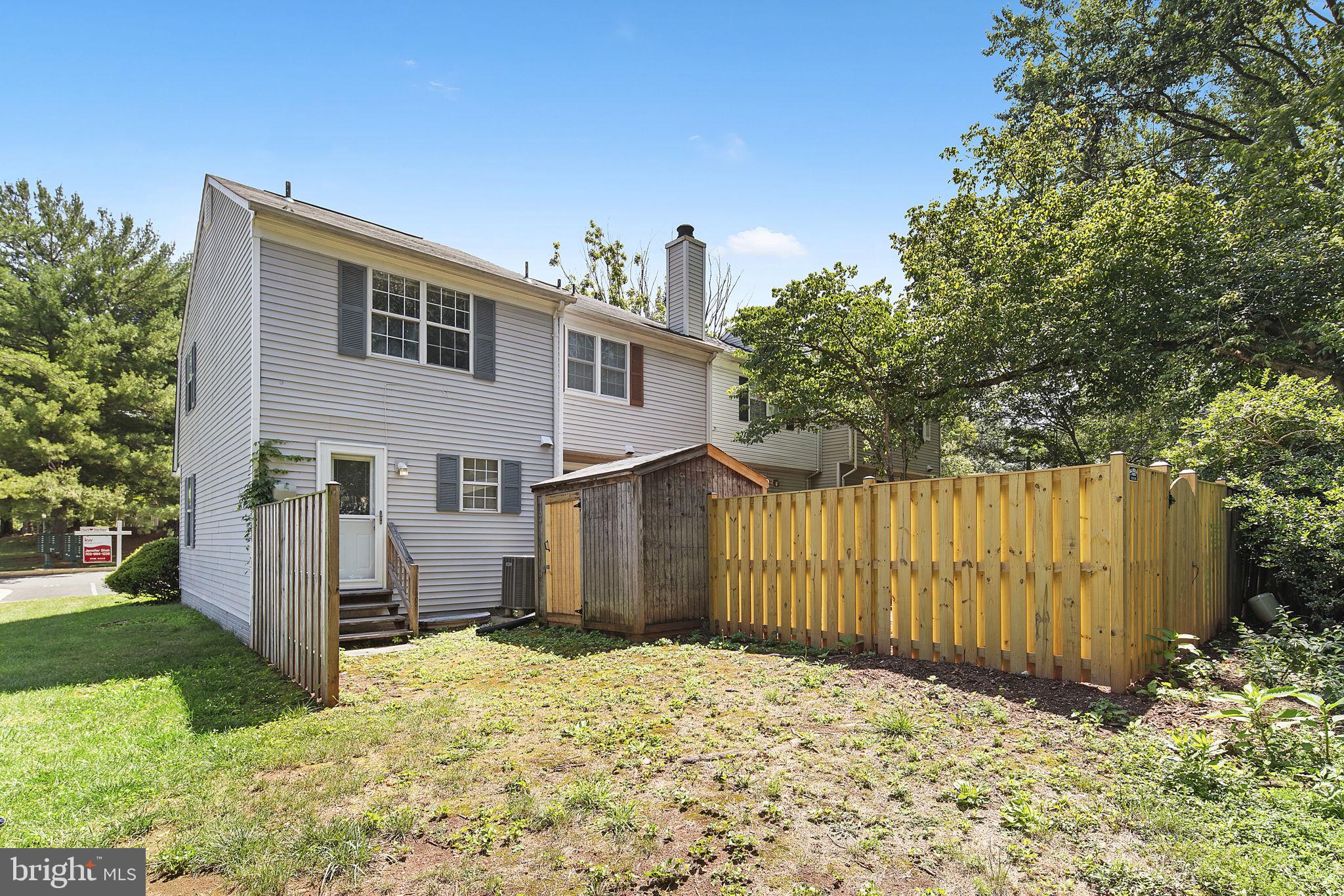 COUNTRYSIDE - Residential