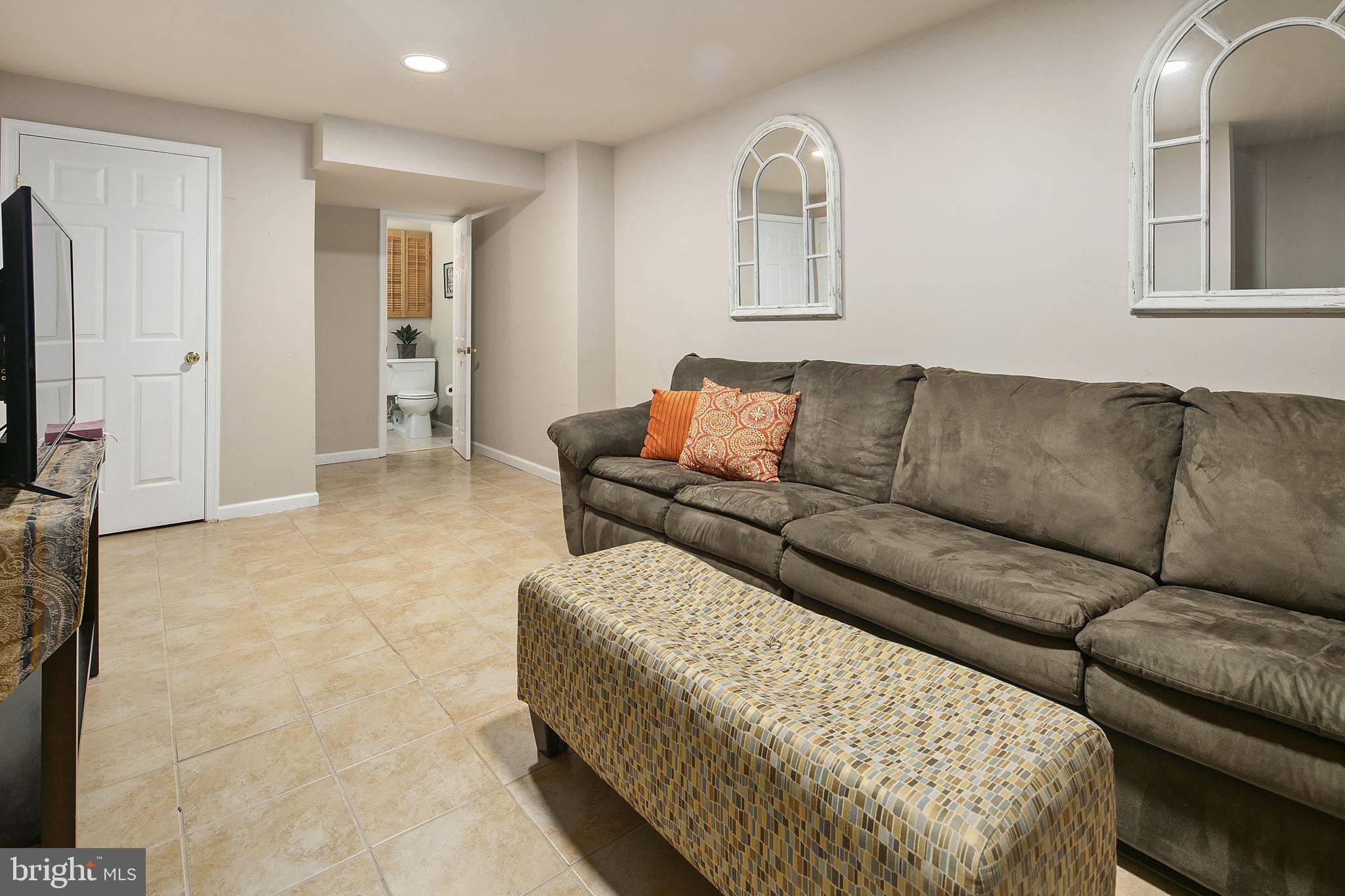 COUNTRYSIDE - Residential