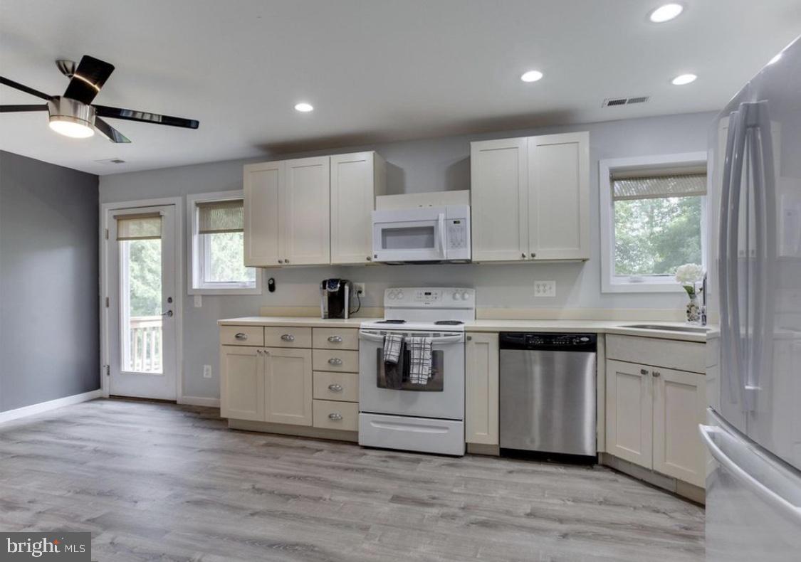 INGLEHART - Residential Lease