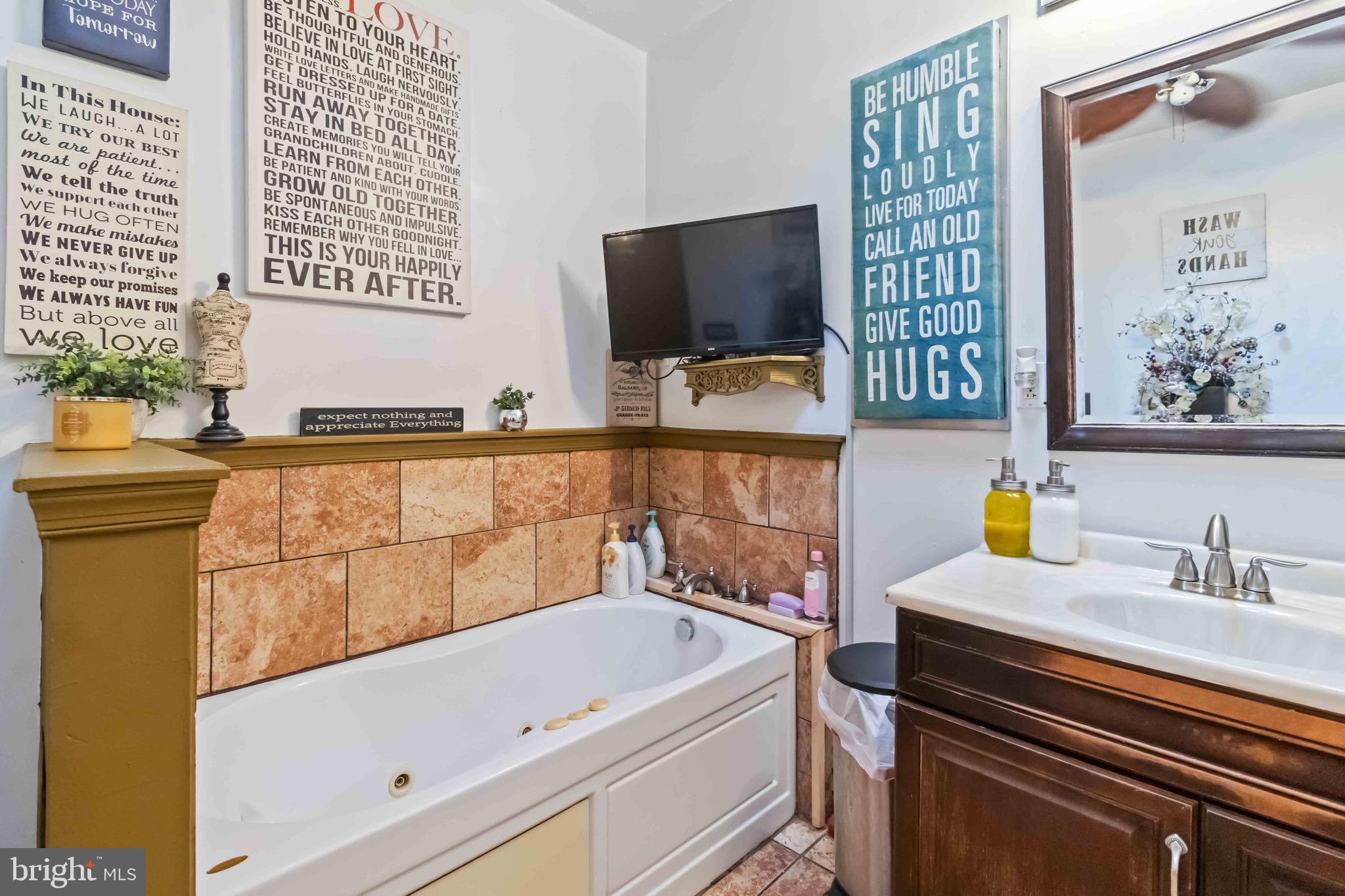 WEST OAK LANE - Residential