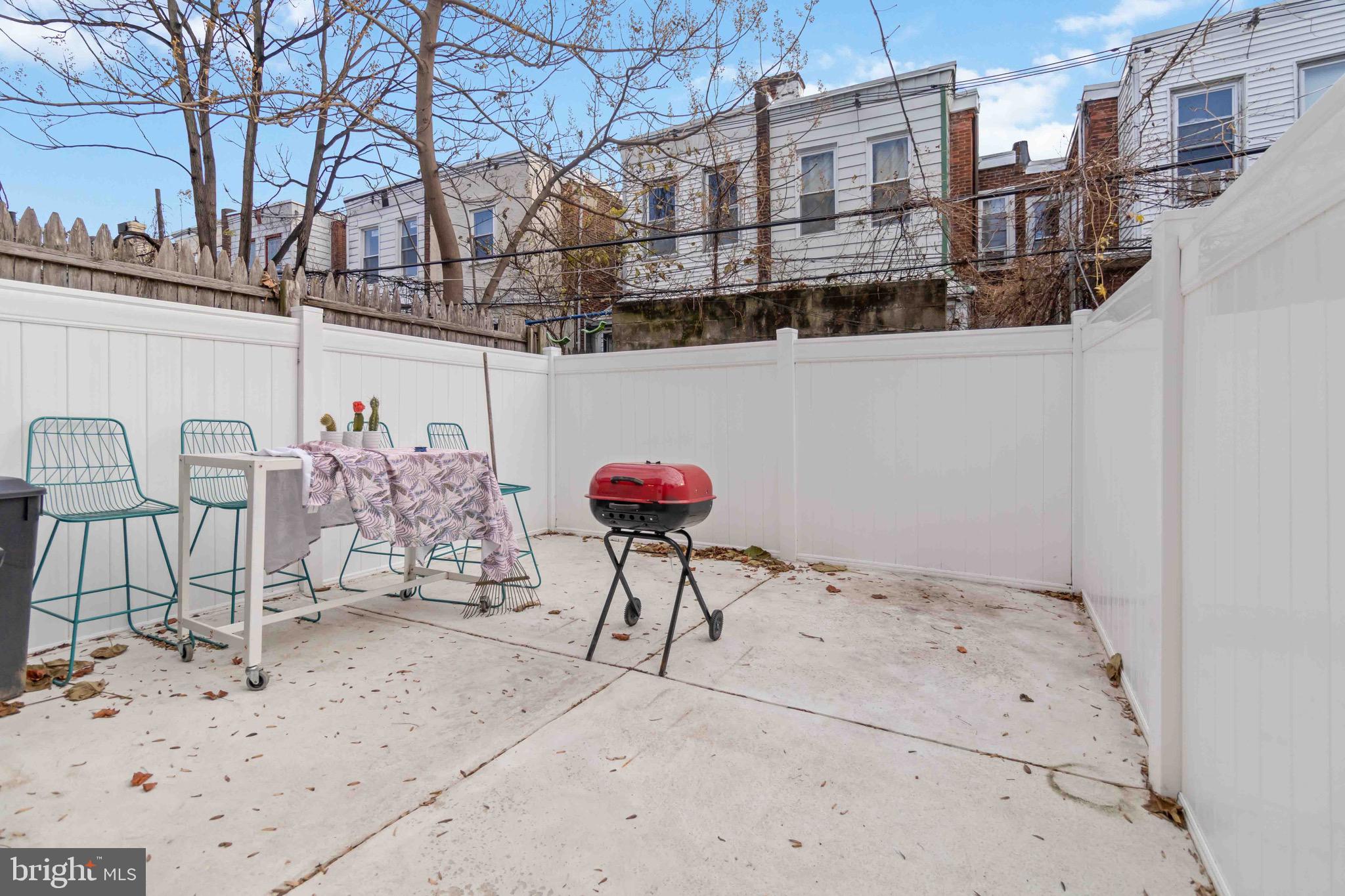 WEST OAK LANE - Residential