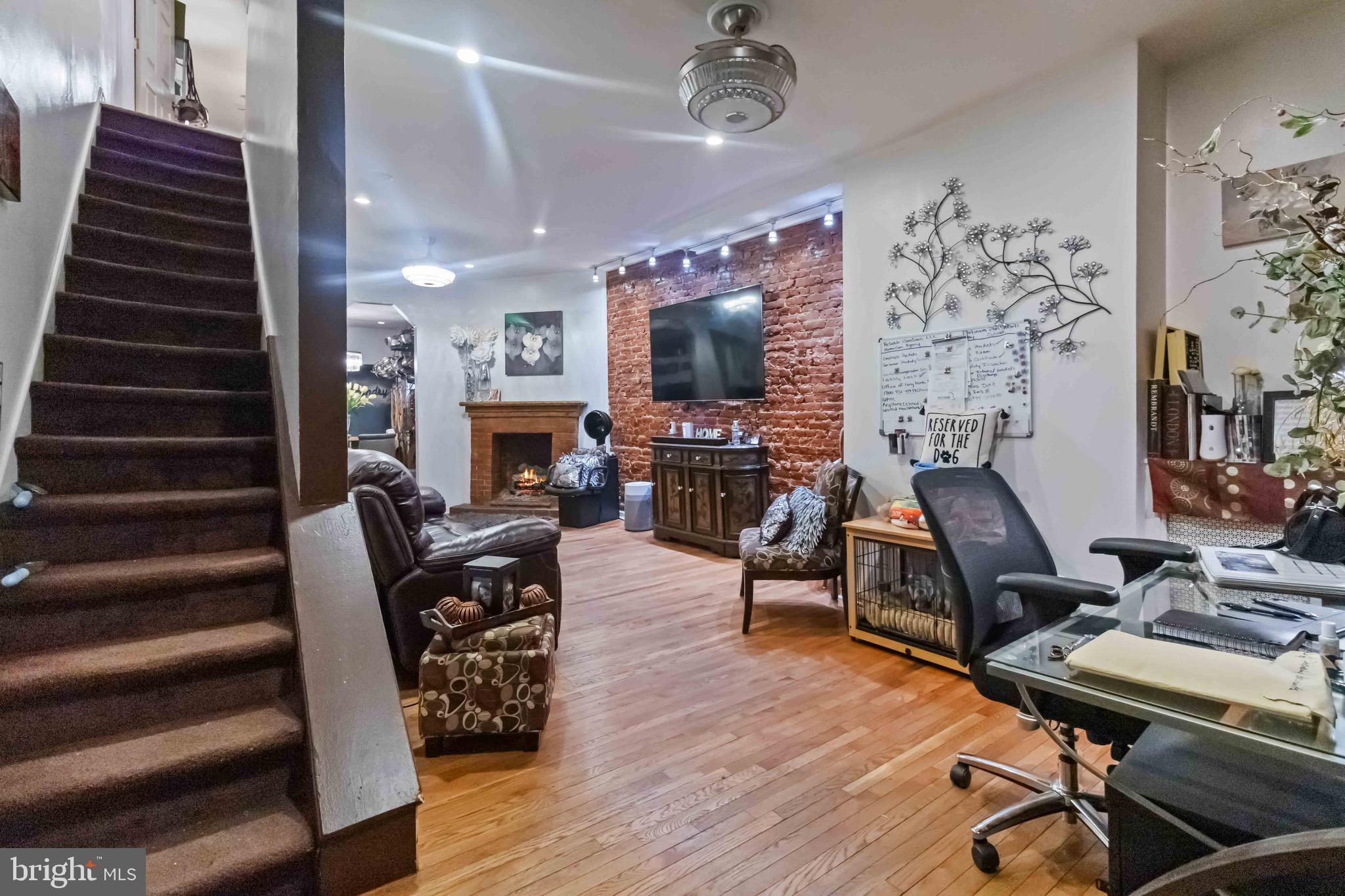 1318 E HAINES STREET