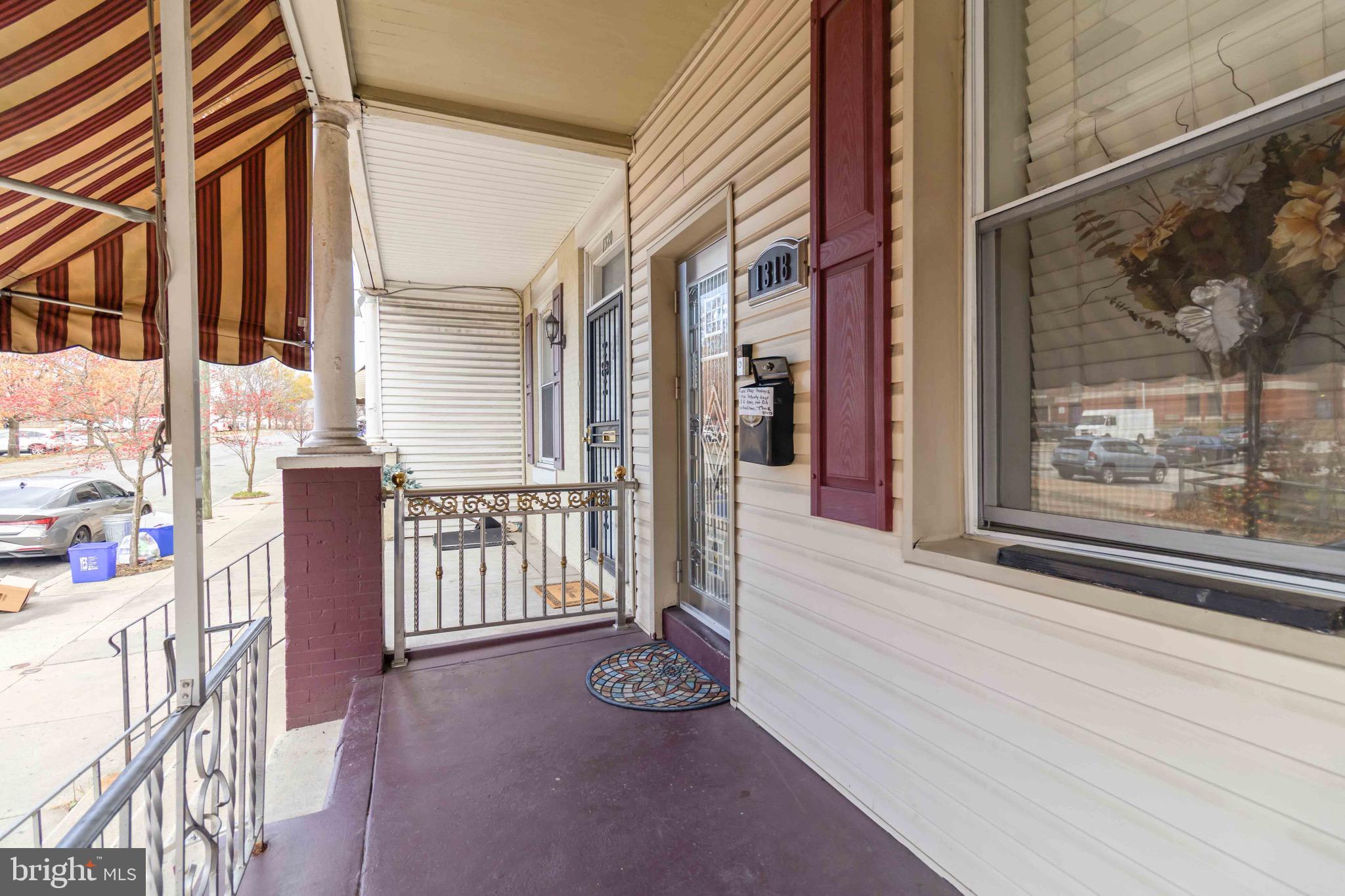 1318 E HAINES STREET