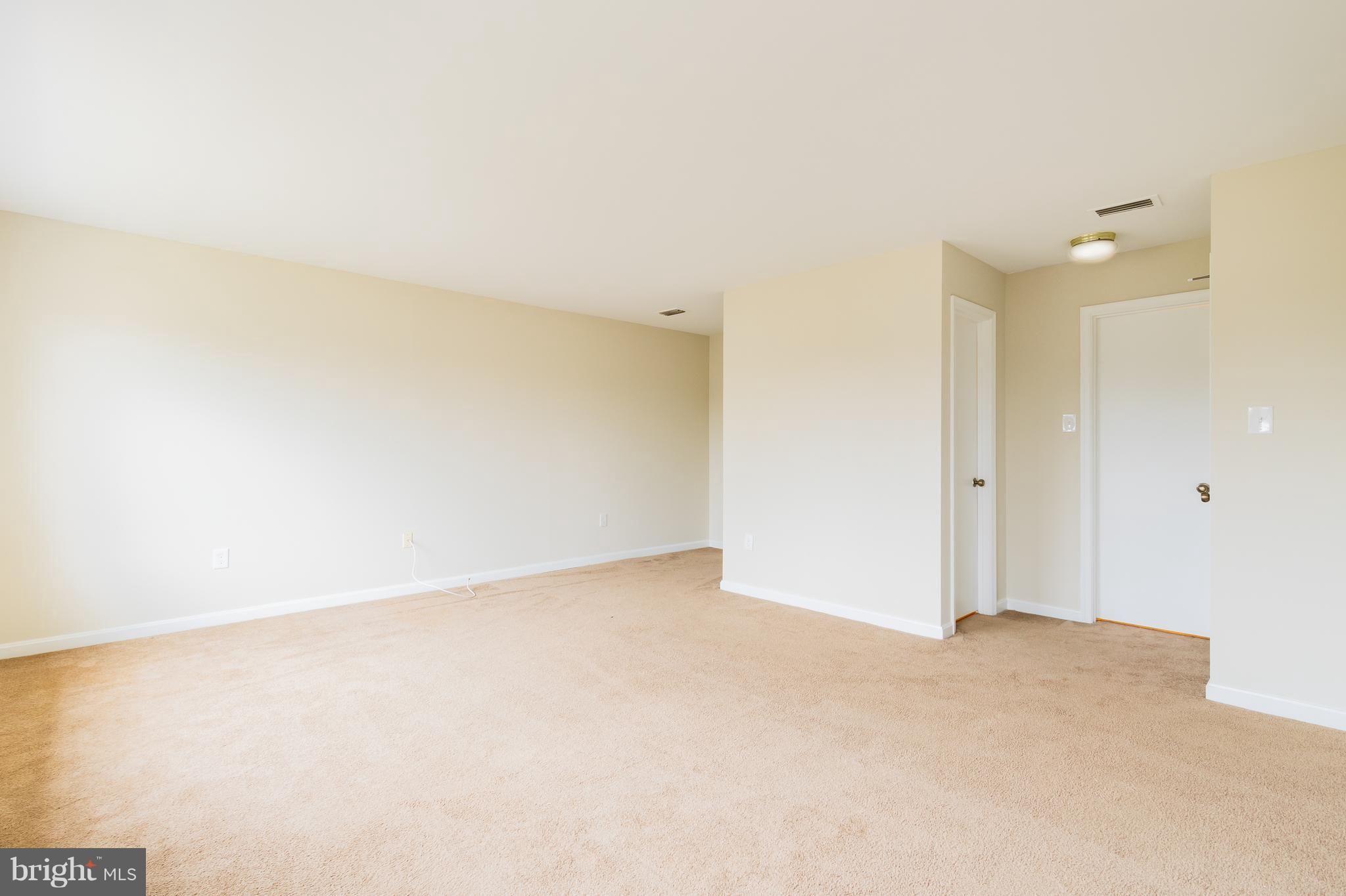 WILLOW COVE MANORS - Residential