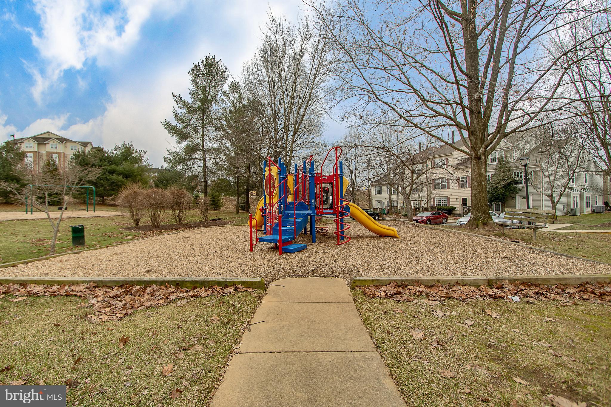 WILLOW COVE MANORS - Residential