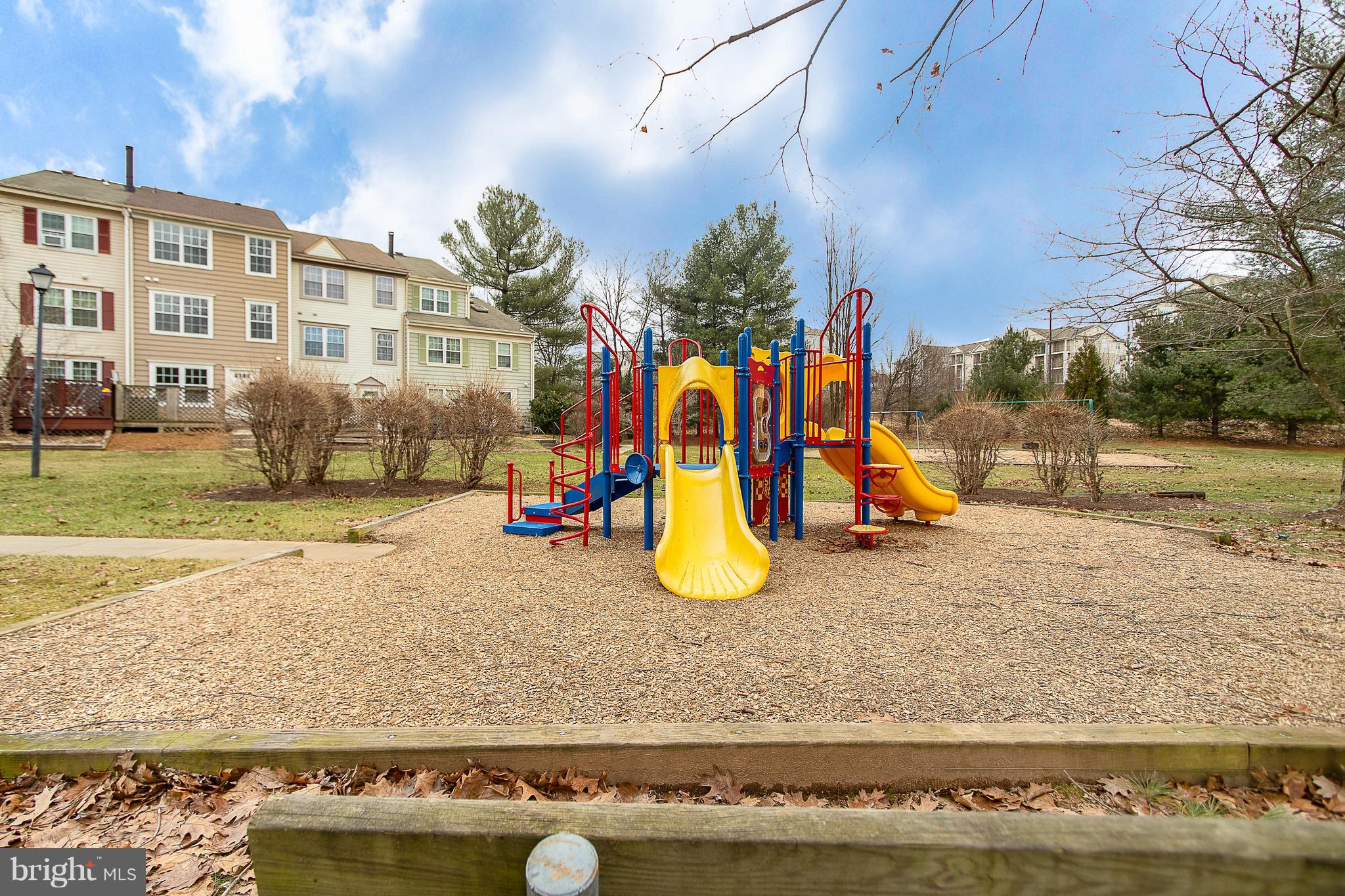 WILLOW COVE MANORS - Residential