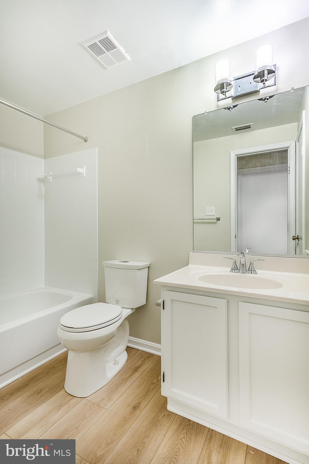 WILLOW COVE MANORS - Residential