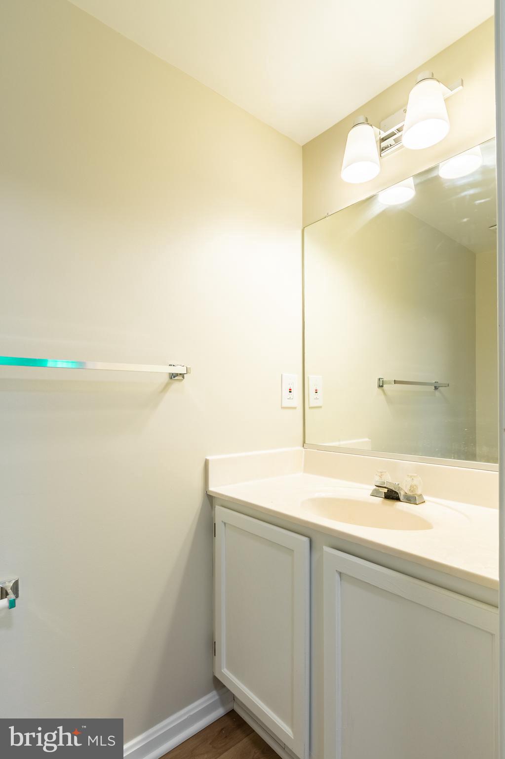 WILLOW COVE MANORS - Residential