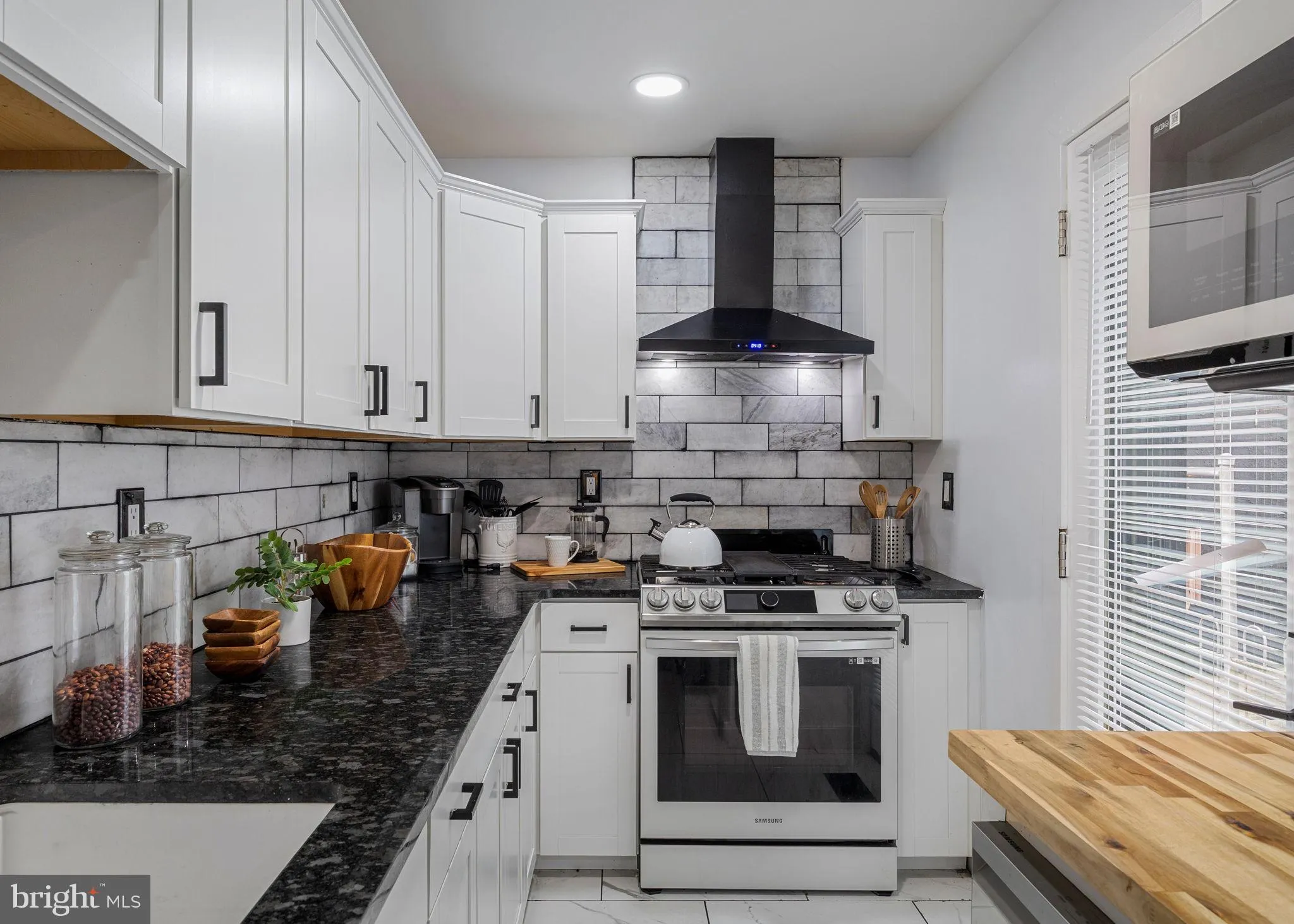 Philadelphia, Pennsylvania 19125, United States, 3 Bedrooms Bedrooms, ,2 BathroomsBathrooms,Residential,Active,215948