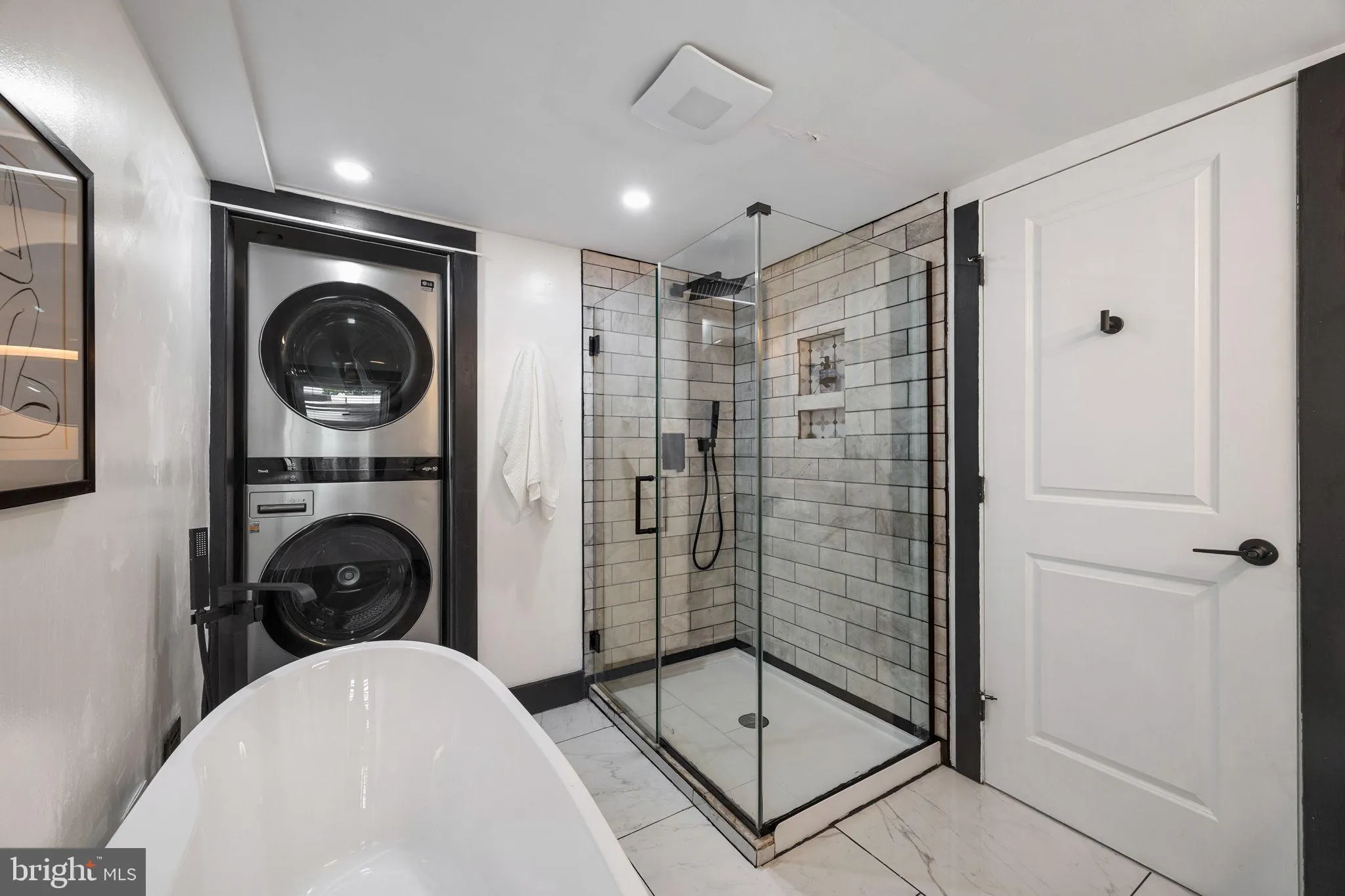 Philadelphia, Pennsylvania 19125, United States, 3 Bedrooms Bedrooms, ,2 BathroomsBathrooms,Residential,Active,215948