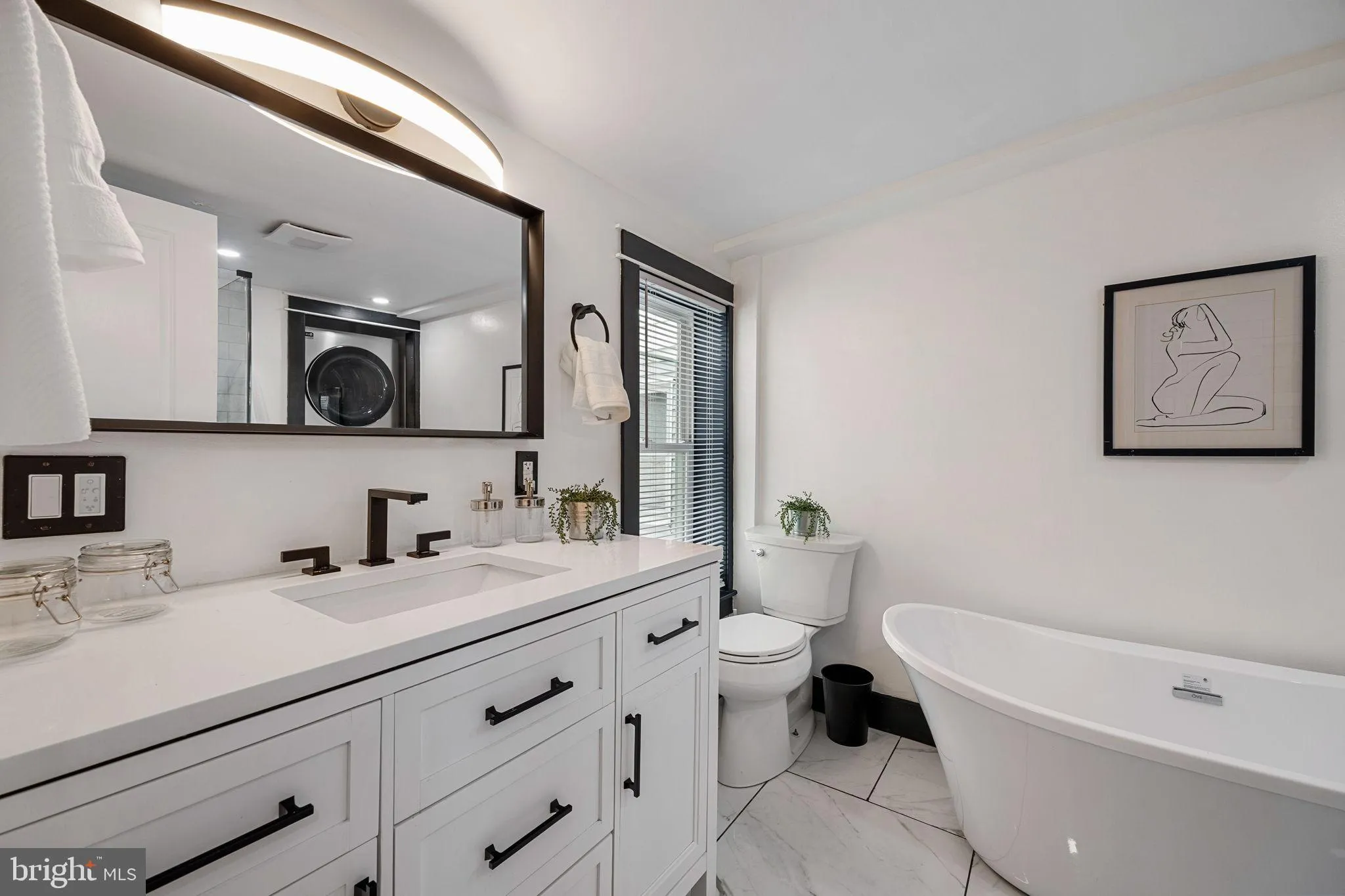 Philadelphia, Pennsylvania 19125, United States, 3 Bedrooms Bedrooms, ,2 BathroomsBathrooms,Residential,Active,215948