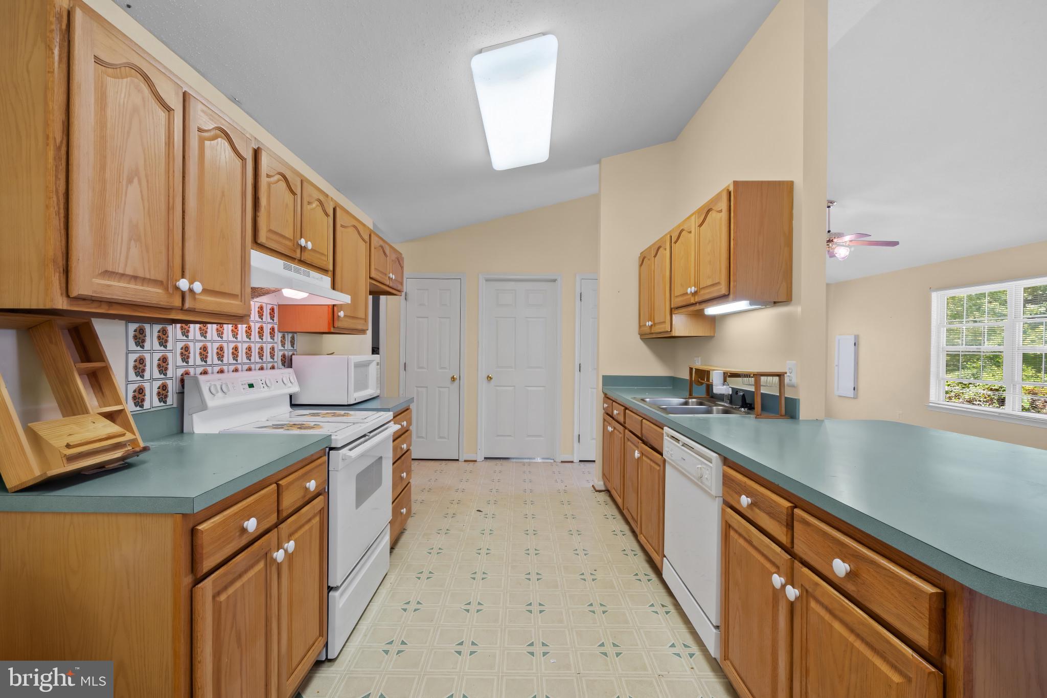 COBB ISLAND - Residential