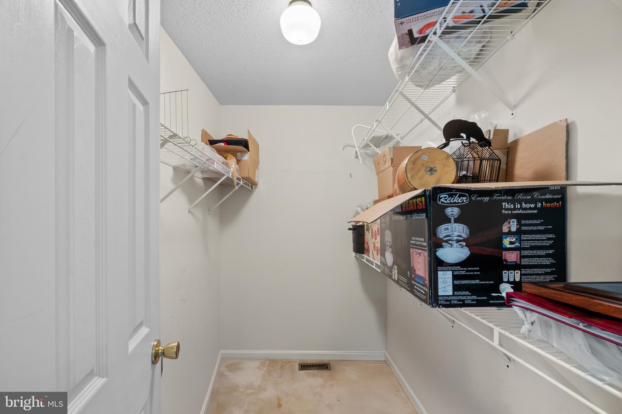 COBB ISLAND - Residential