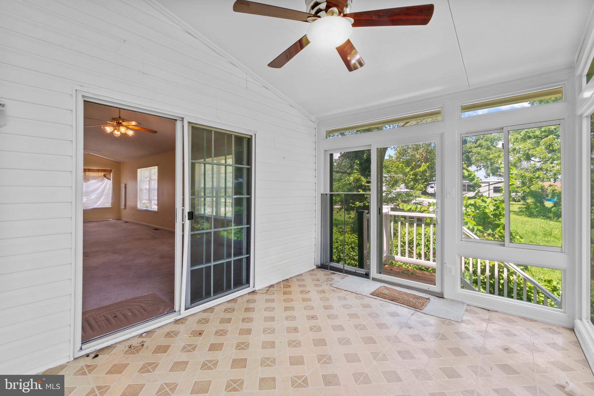 COBB ISLAND - Residential