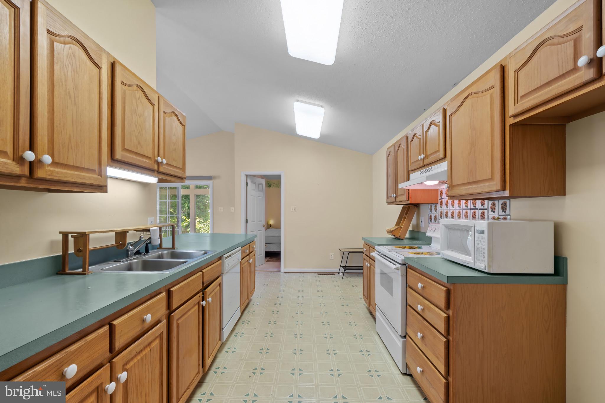 COBB ISLAND - Residential