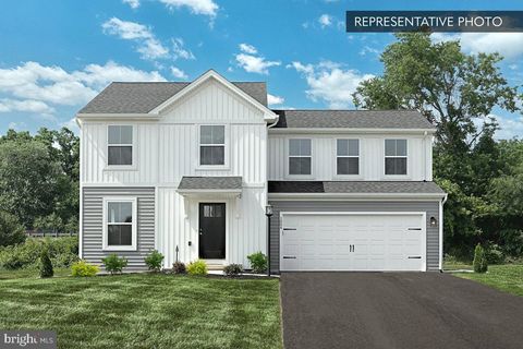 Homes For Sale - Redbud Plan At Hills At Valley View<br/> SPRING GROVE, PA 17362