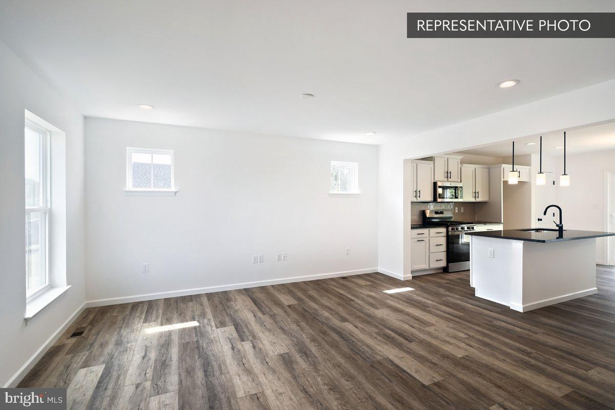 HILLS AT VALLEY VIEW - Residential