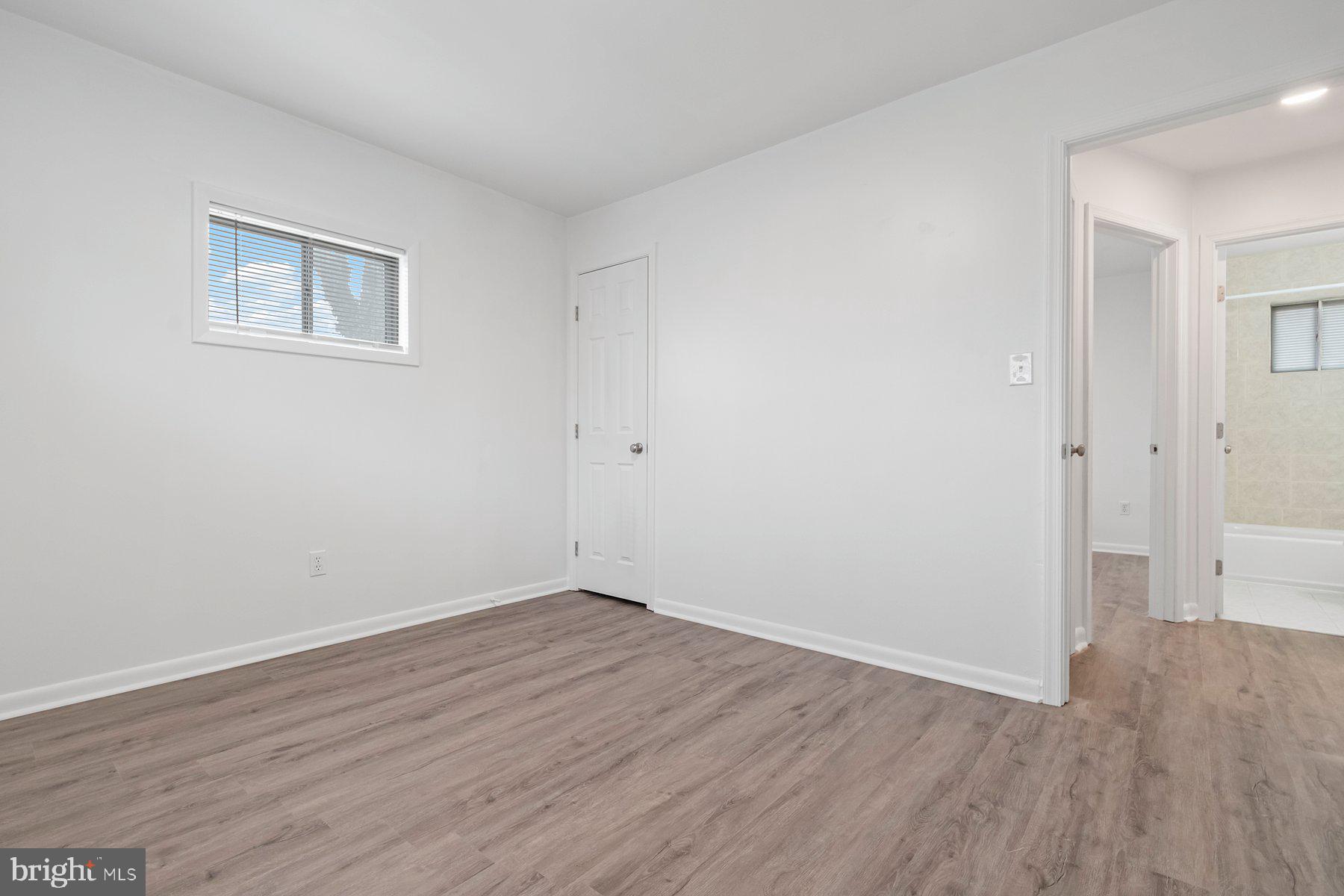 CATONSVILLE MANOR - Residential