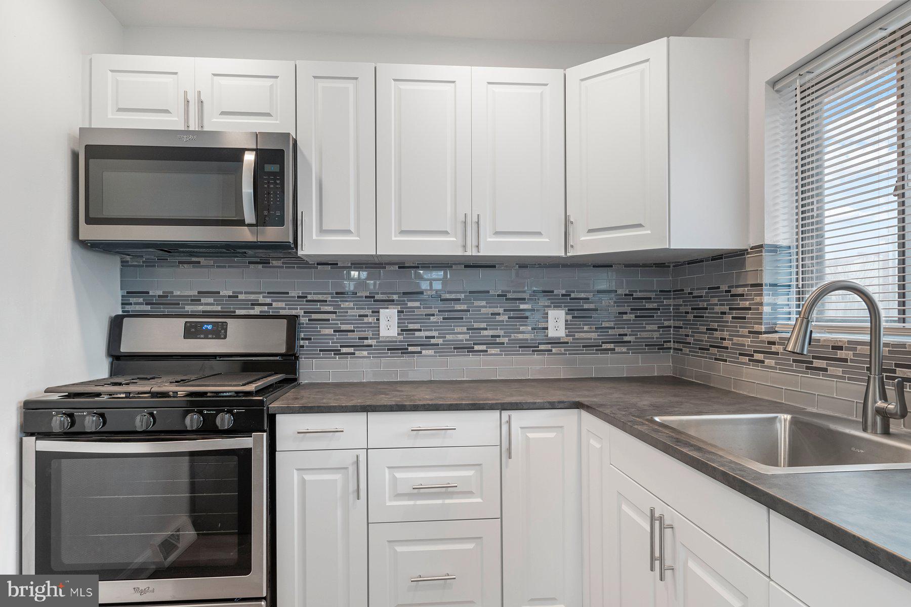 CATONSVILLE MANOR - Residential