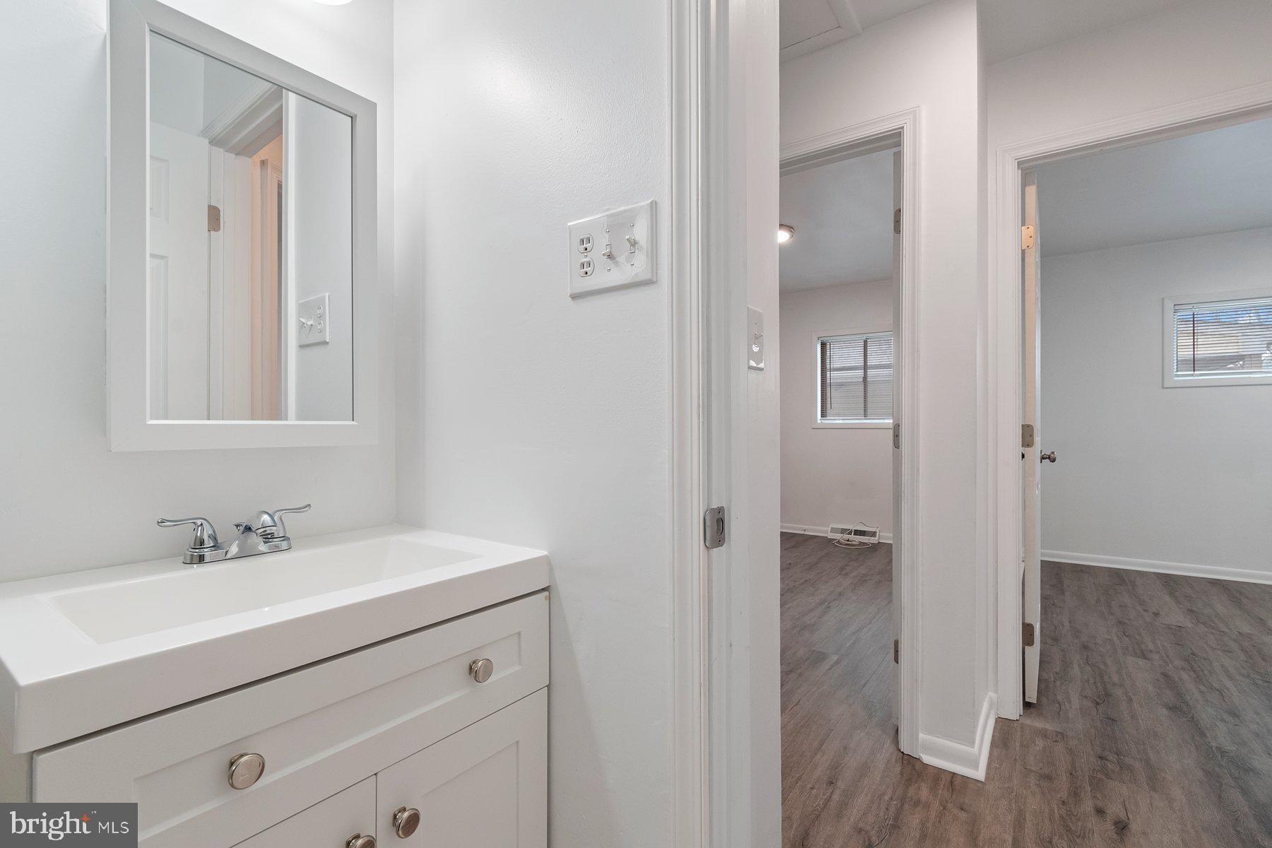 CATONSVILLE MANOR - Residential