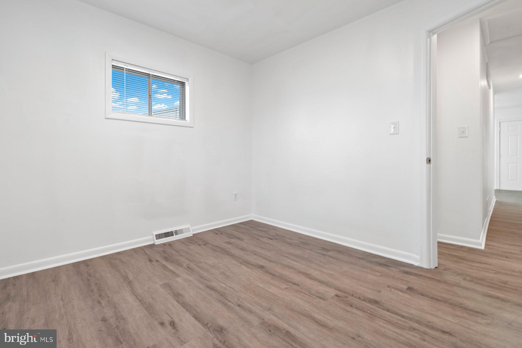 CATONSVILLE MANOR - Residential