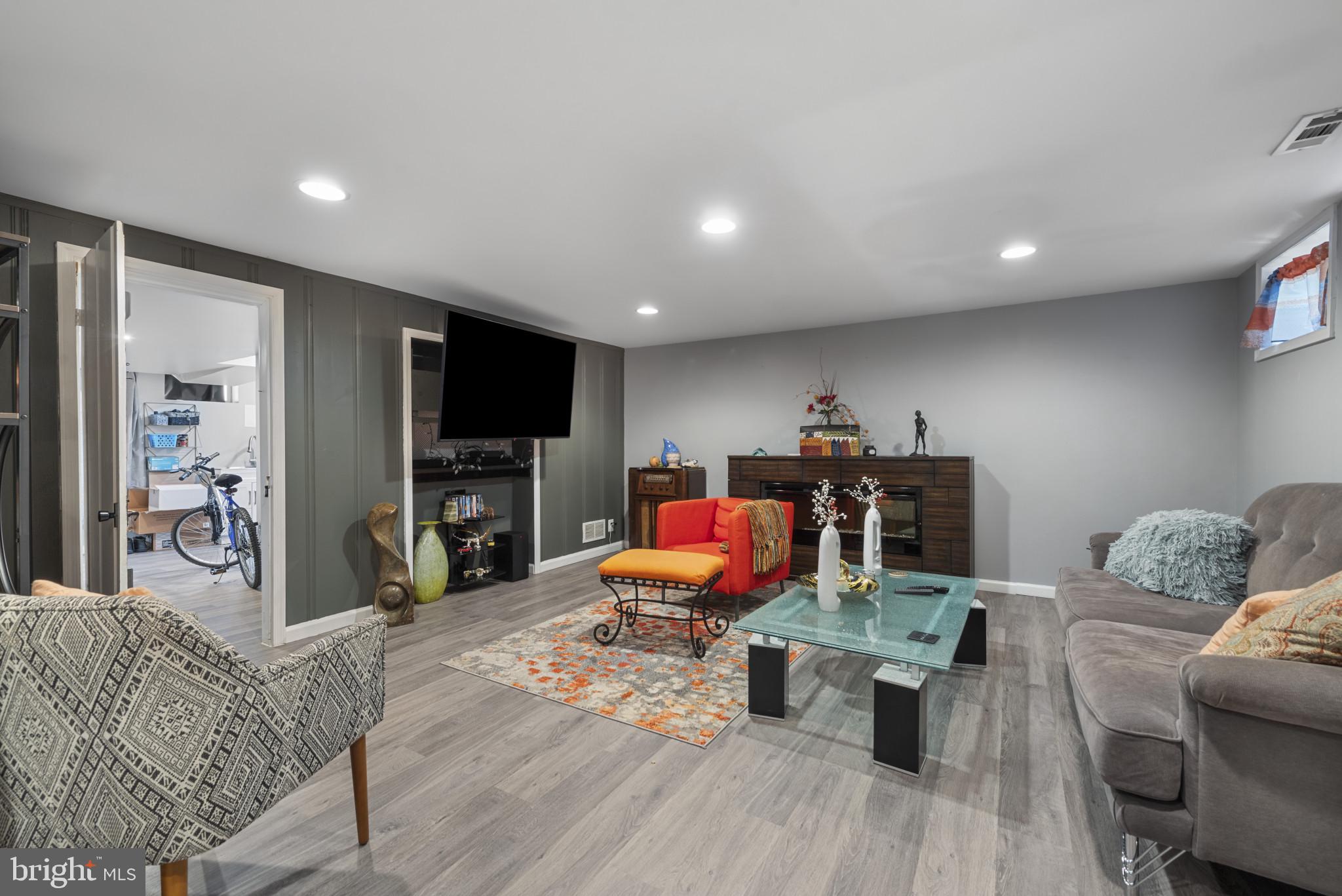 EDNOR GARDENS - LAKESIDE - Residential