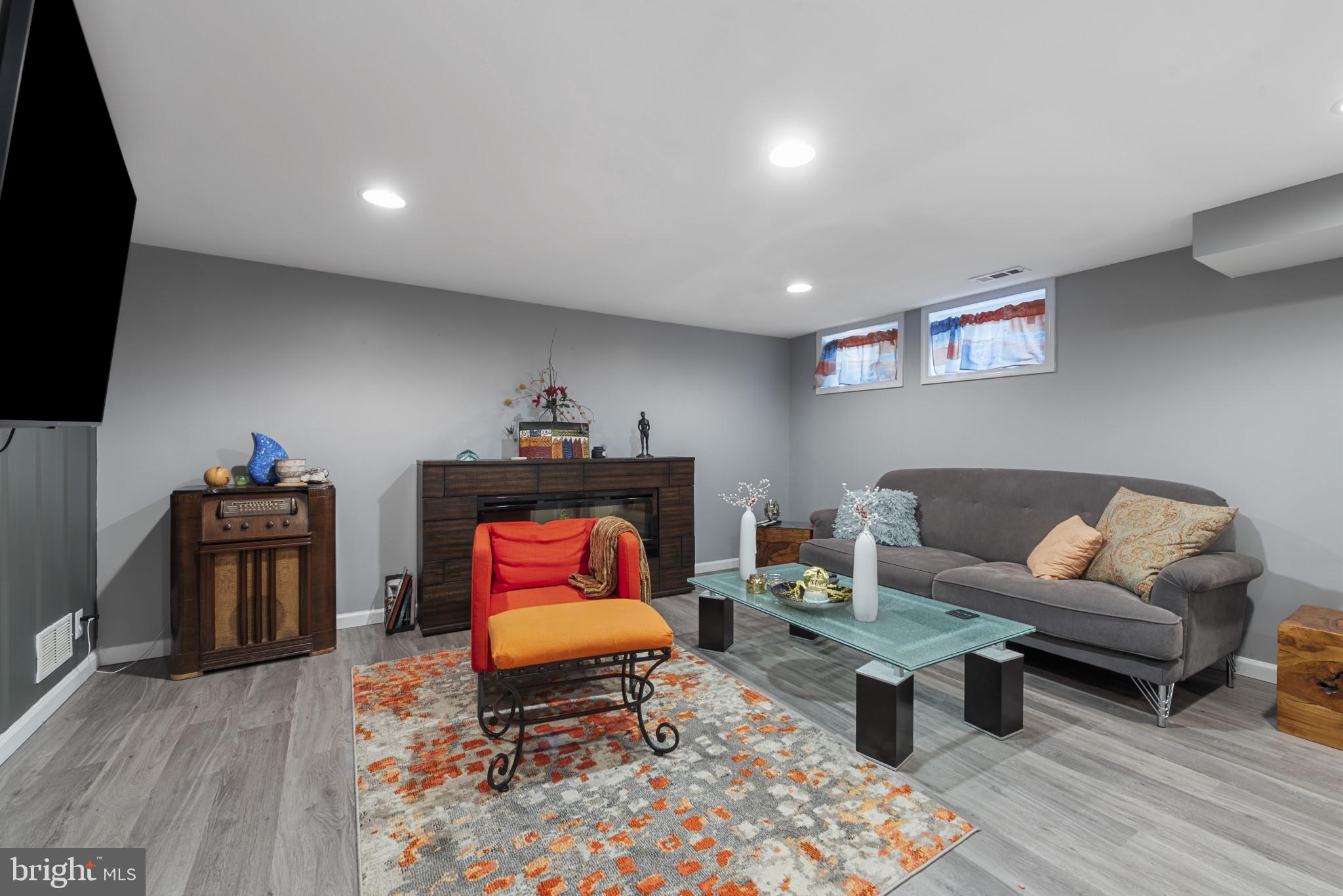 EDNOR GARDENS - LAKESIDE - Residential
