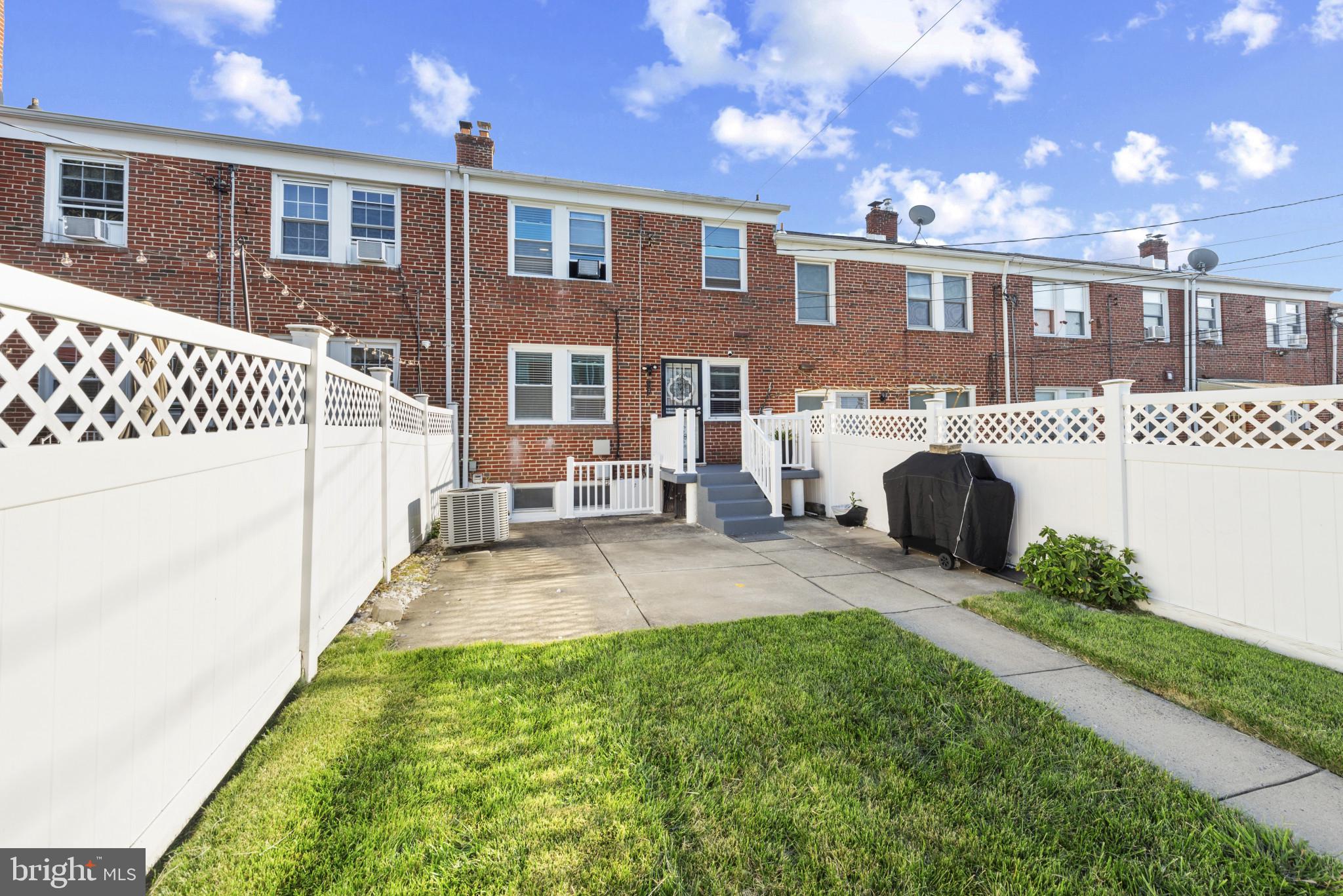 EDNOR GARDENS - LAKESIDE - Residential