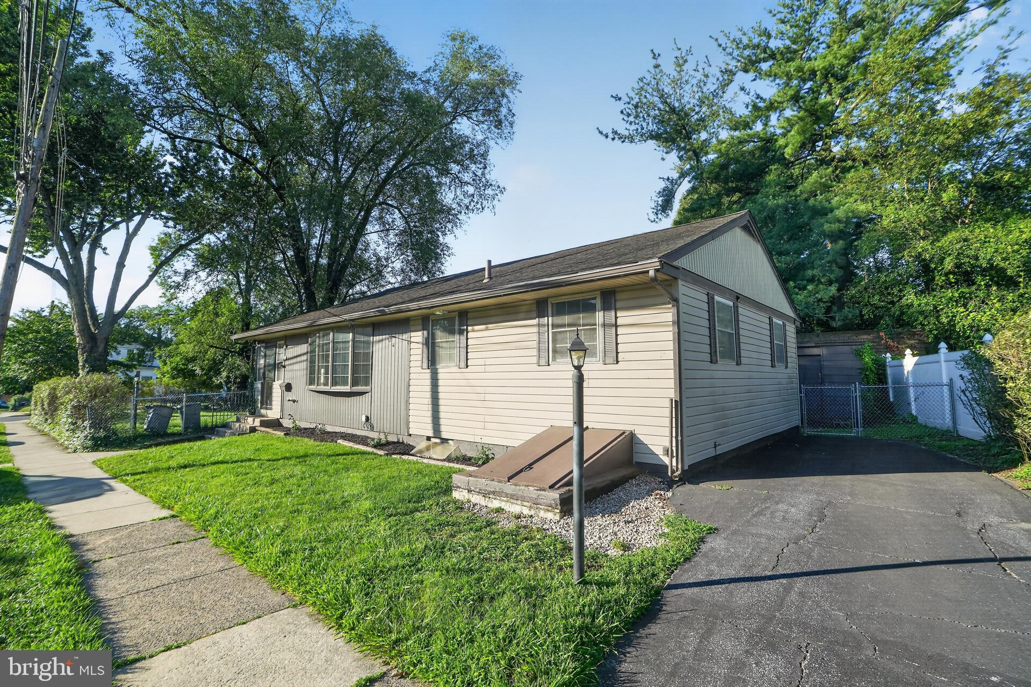 220 MCKINLEY AVENUE