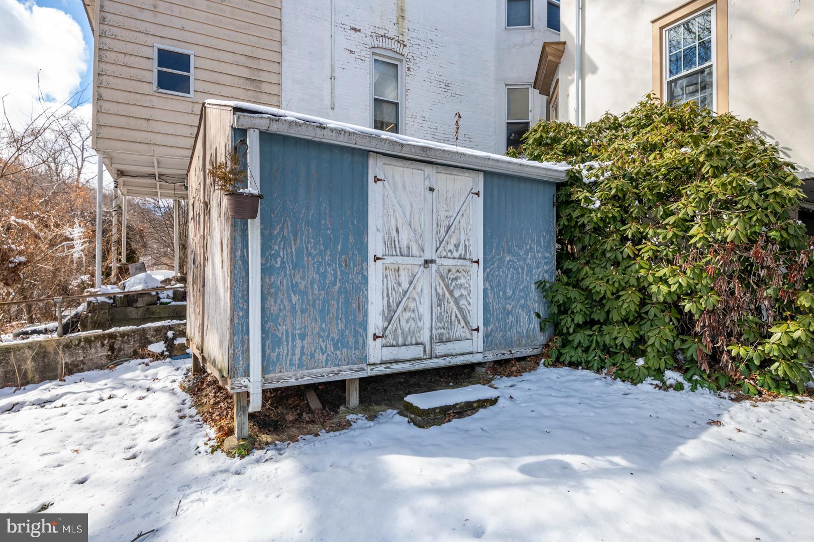 MOHNTON LAWN - Residential