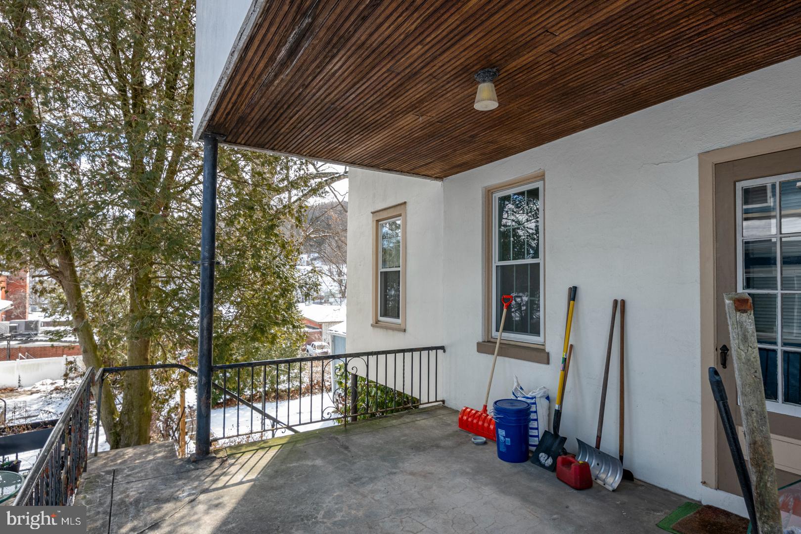 MOHNTON LAWN - Residential