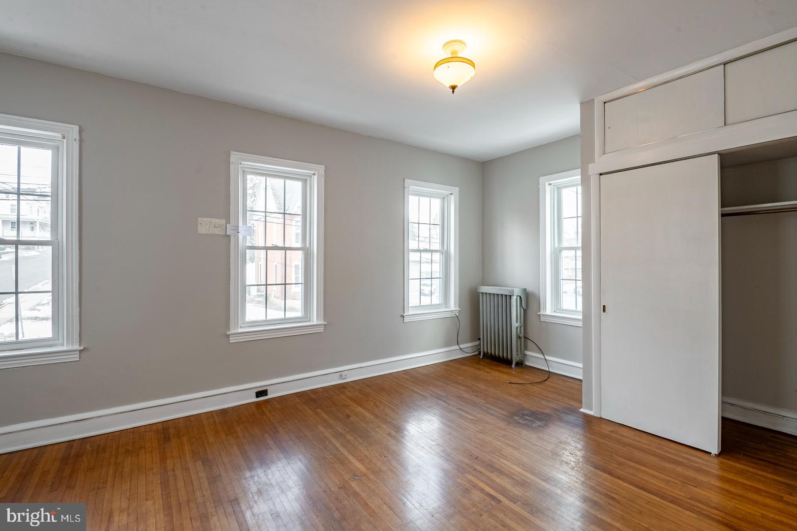 MOHNTON LAWN - Residential