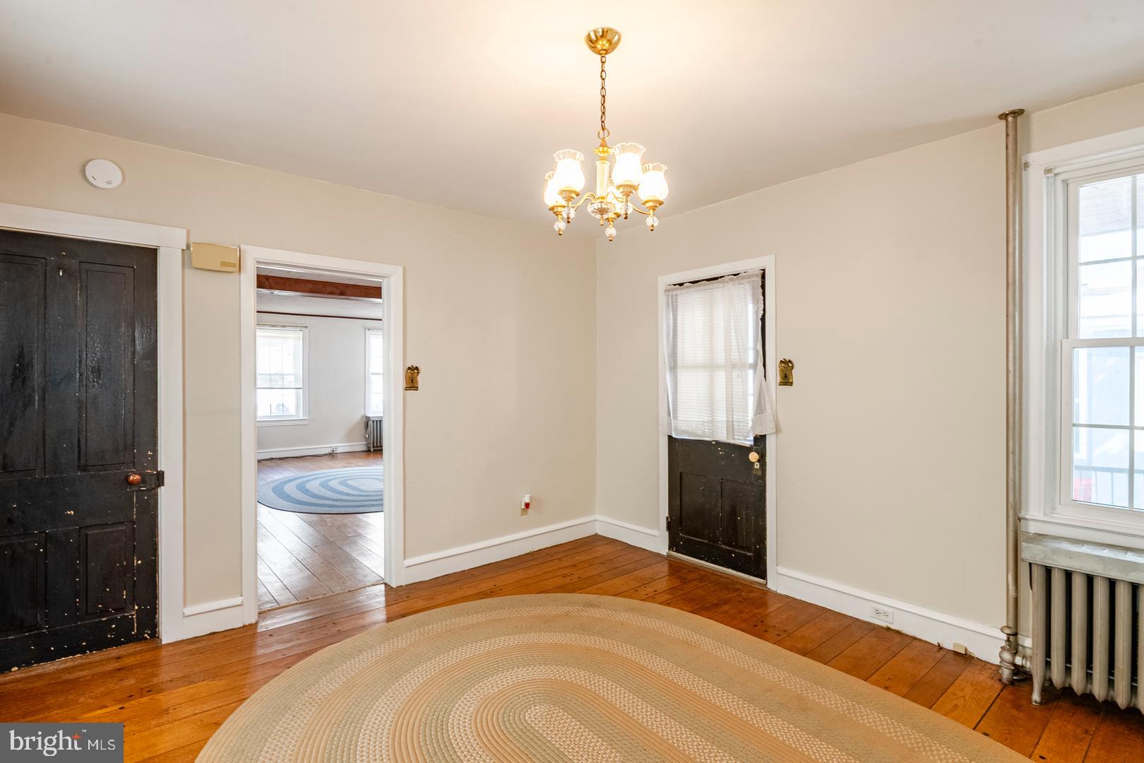 MOHNTON LAWN - Residential