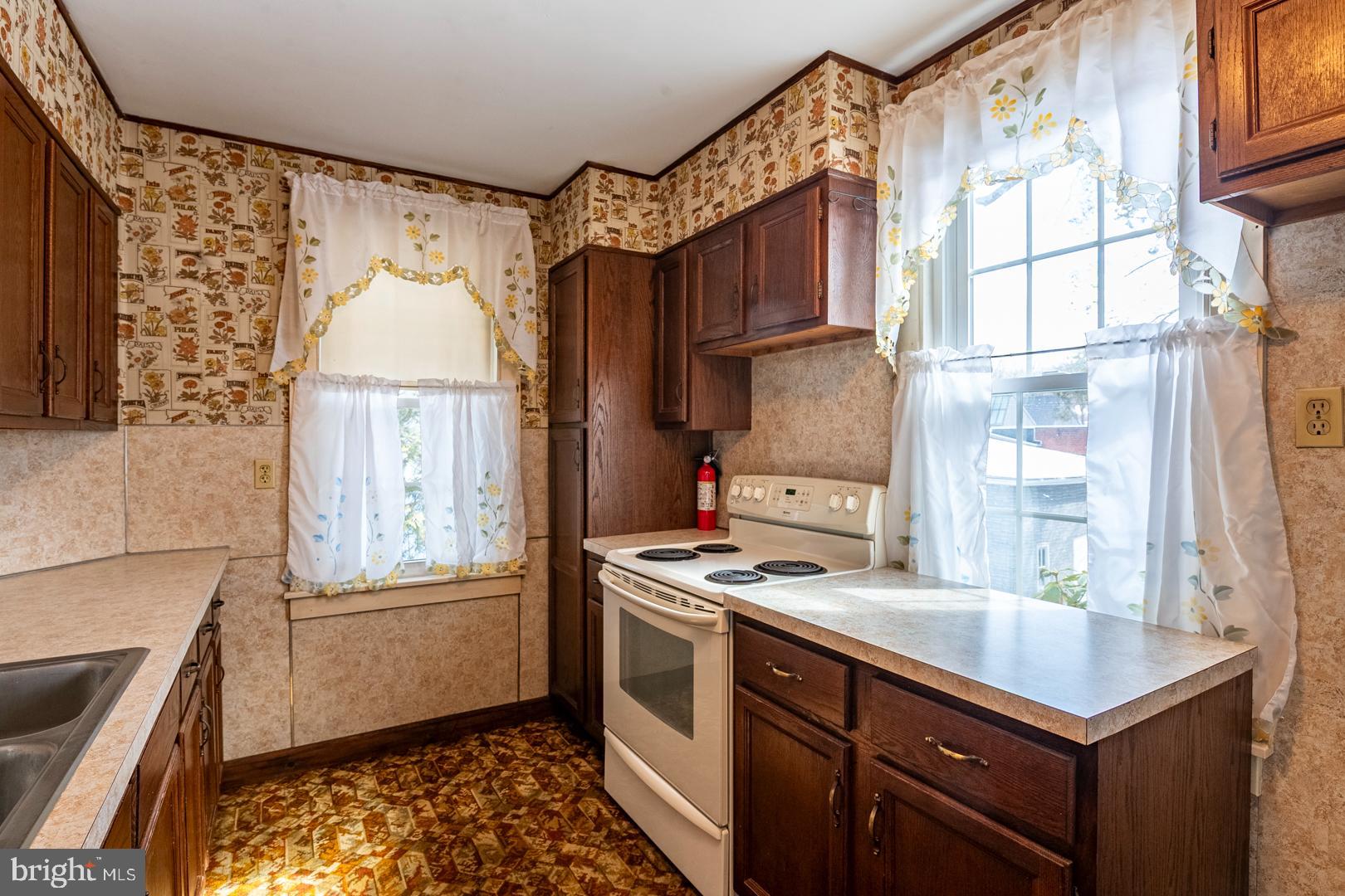 MOHNTON LAWN - Residential